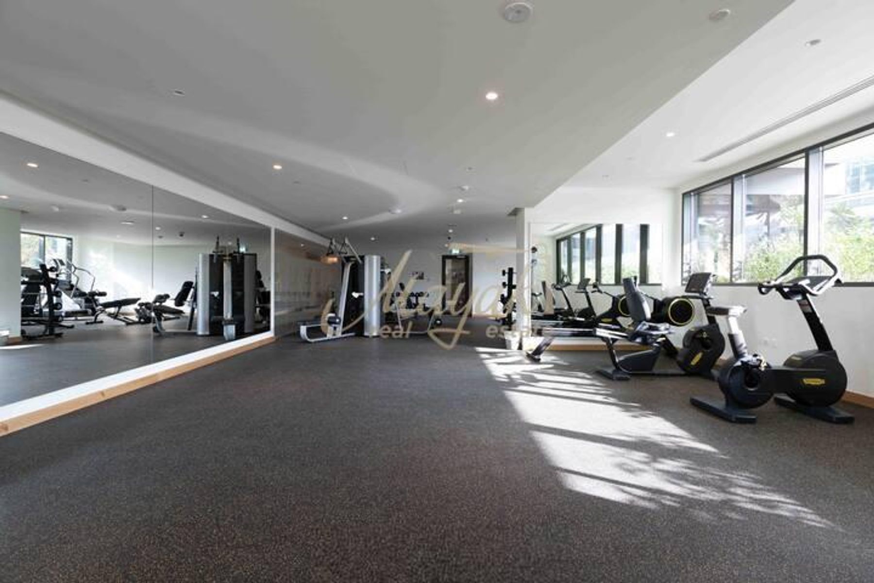 ВЫСОКИЙ ЭТАЖ l ХОРОШЕЕ СОСТОЯНИЕ l СВОБОДНАЯ КВАРТИРА