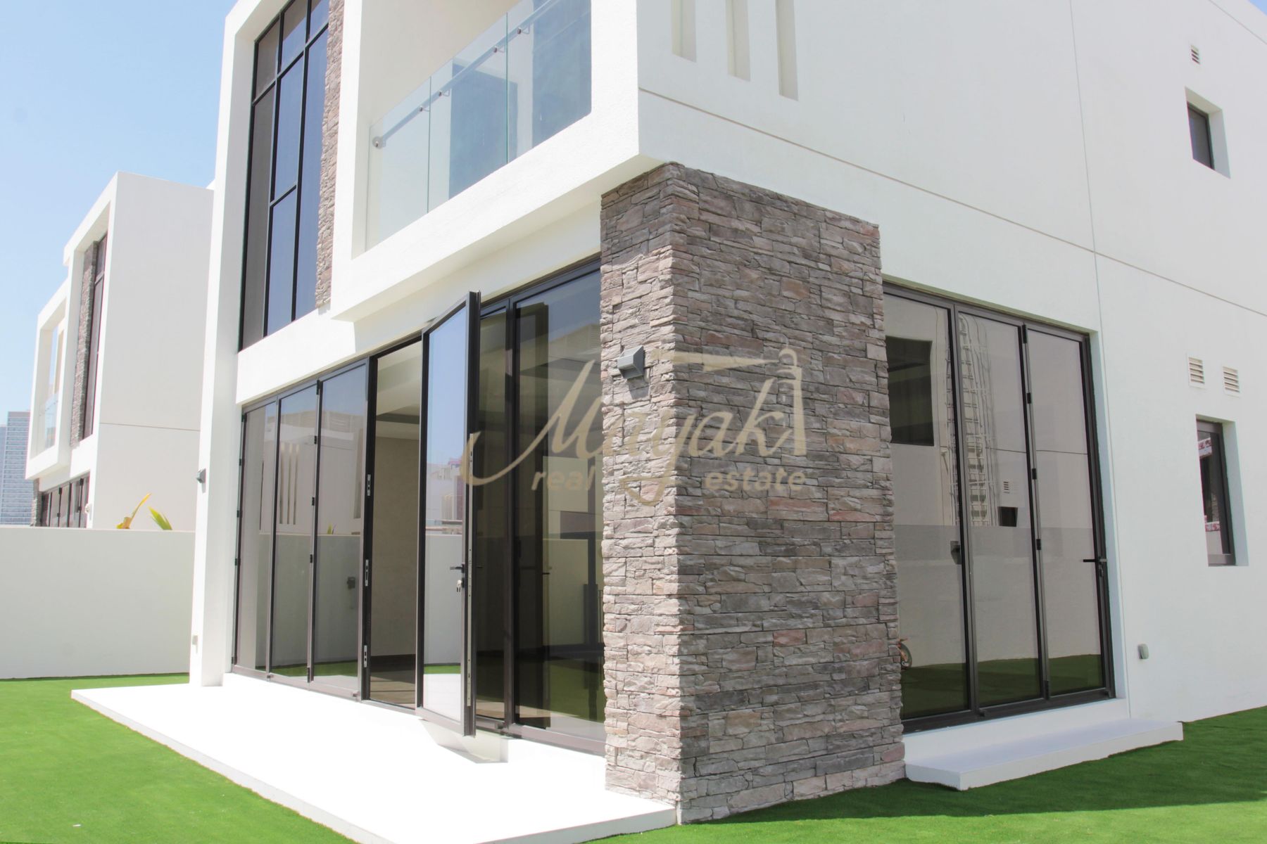 VASTU COMPLIANT | LUXURY - 4BR | GOLF COURSE VIEW