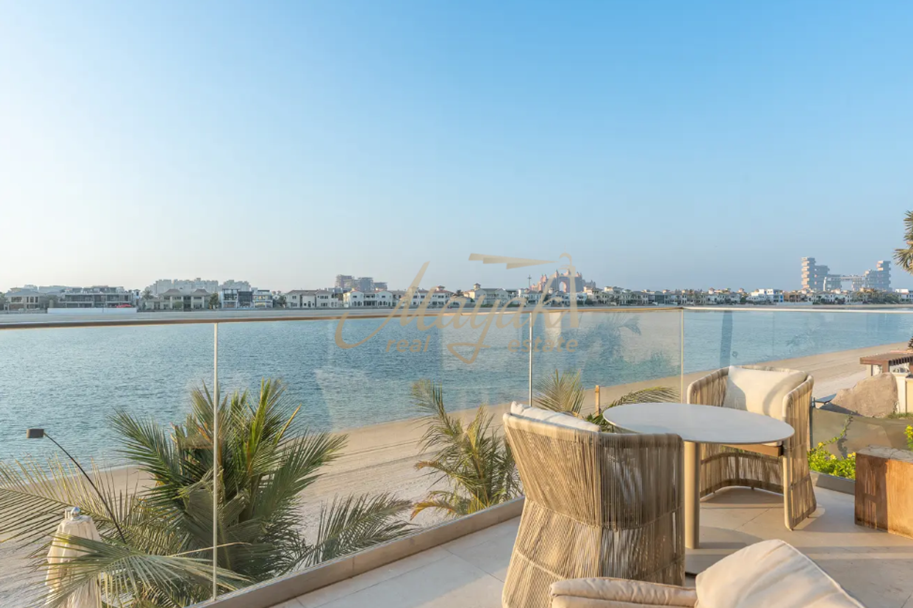 Эксклюзивная вилла, полностью обновленная, с видом на закат