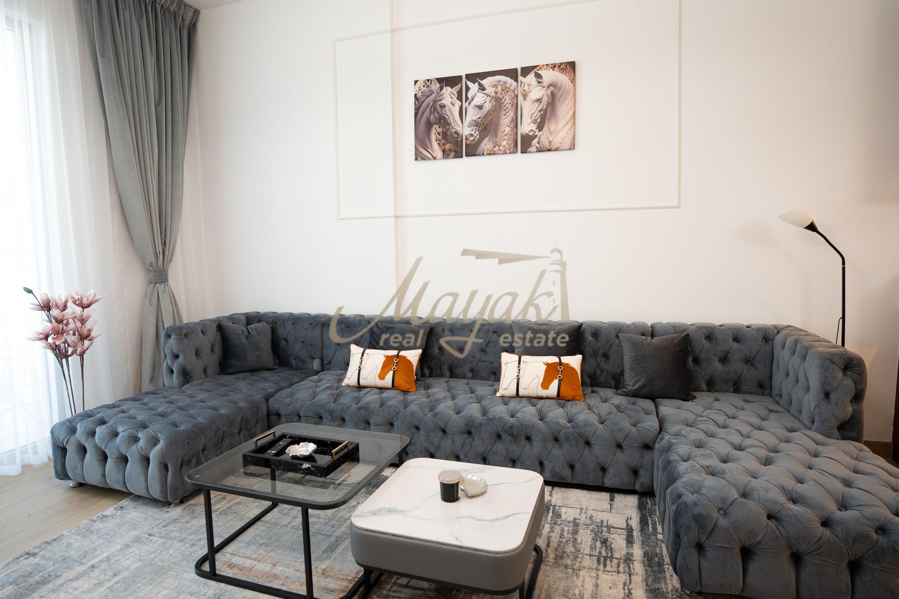 12 CHEQUES l BILLS INCLUDED l AVAILABLE MONTHLY l