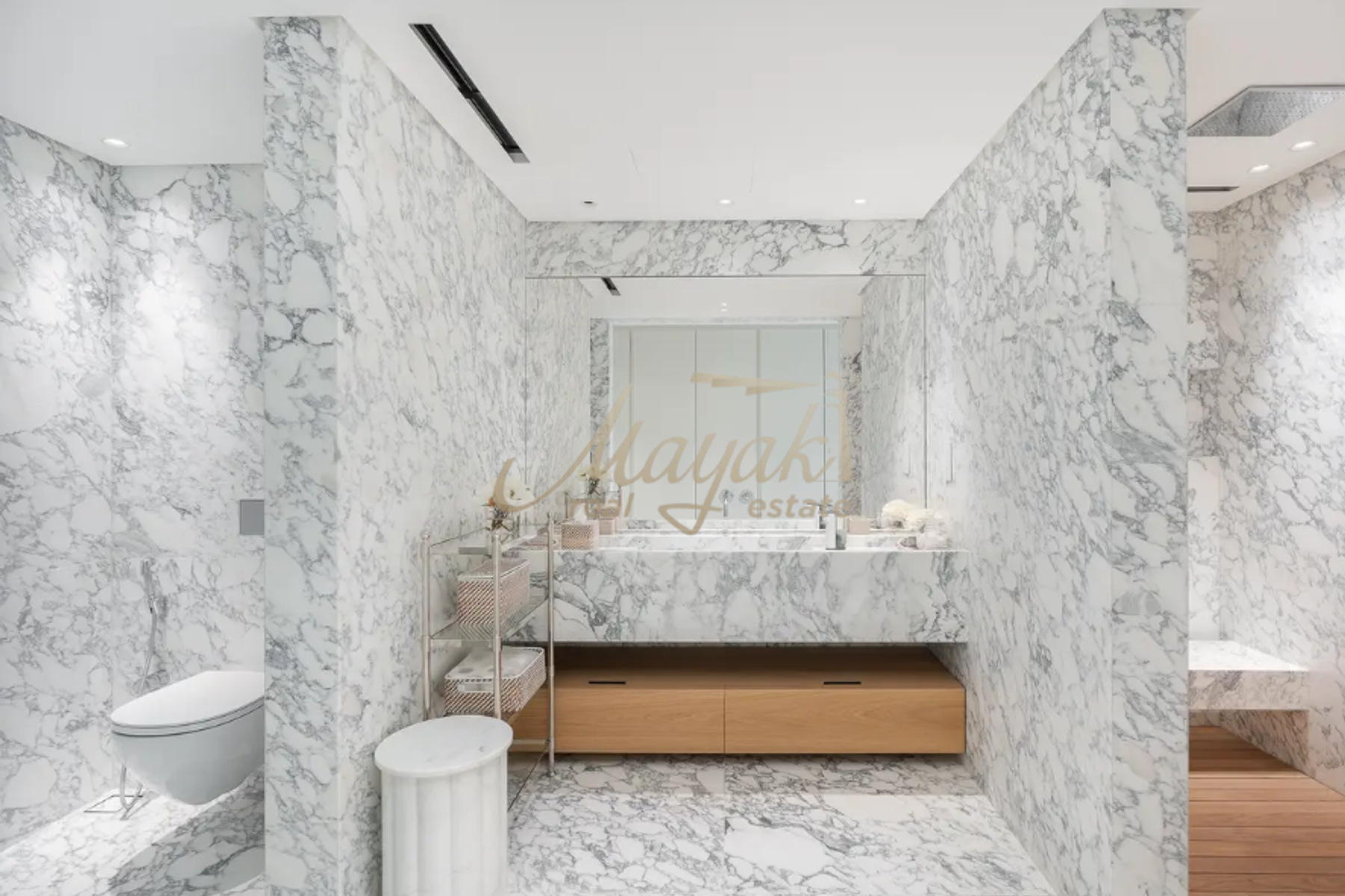 Эксклюзивная вилла, полностью обновленная, с видом на закат