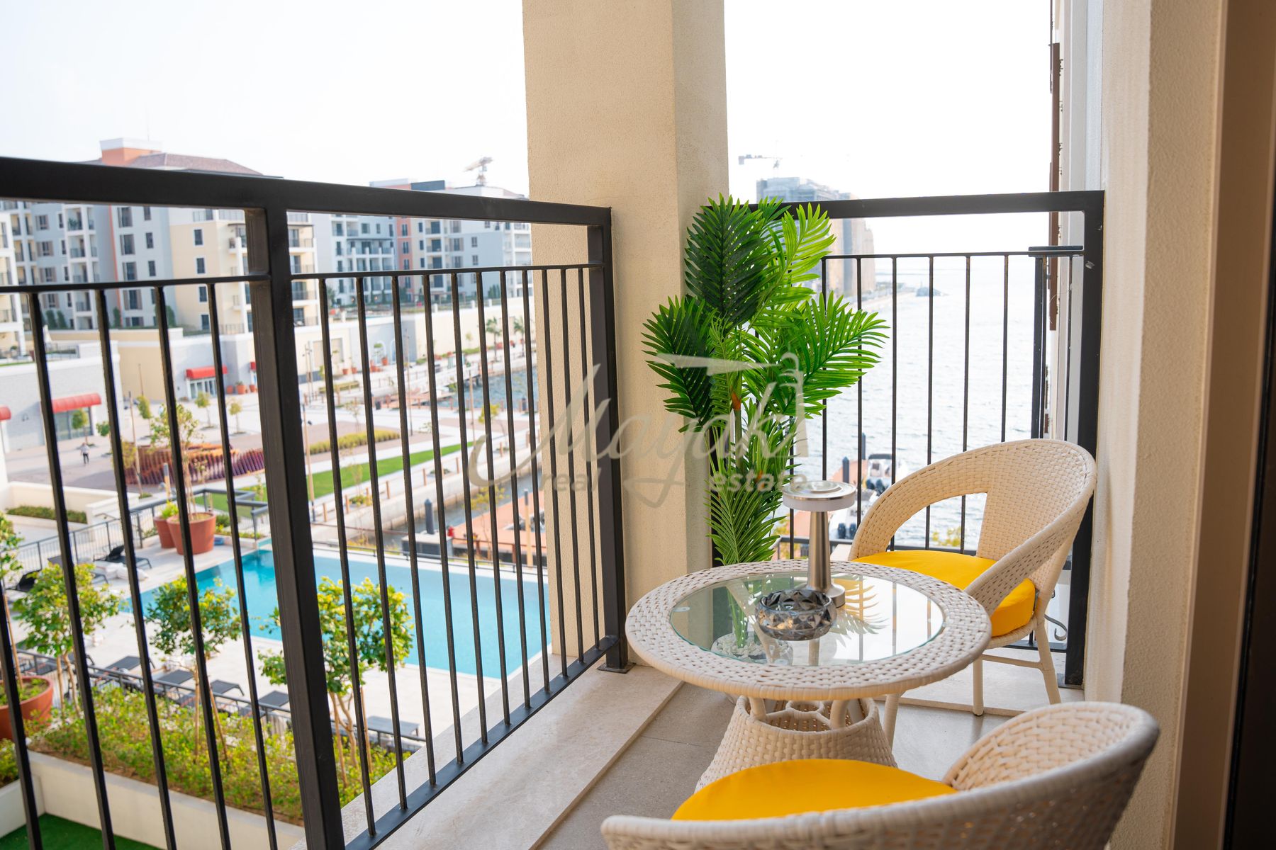 12 ЧЕКА l СЧЕТА ВКЛЮЧЕНЫ l ДОСТУПНО ЕЖЕМЕСЯЧНО l