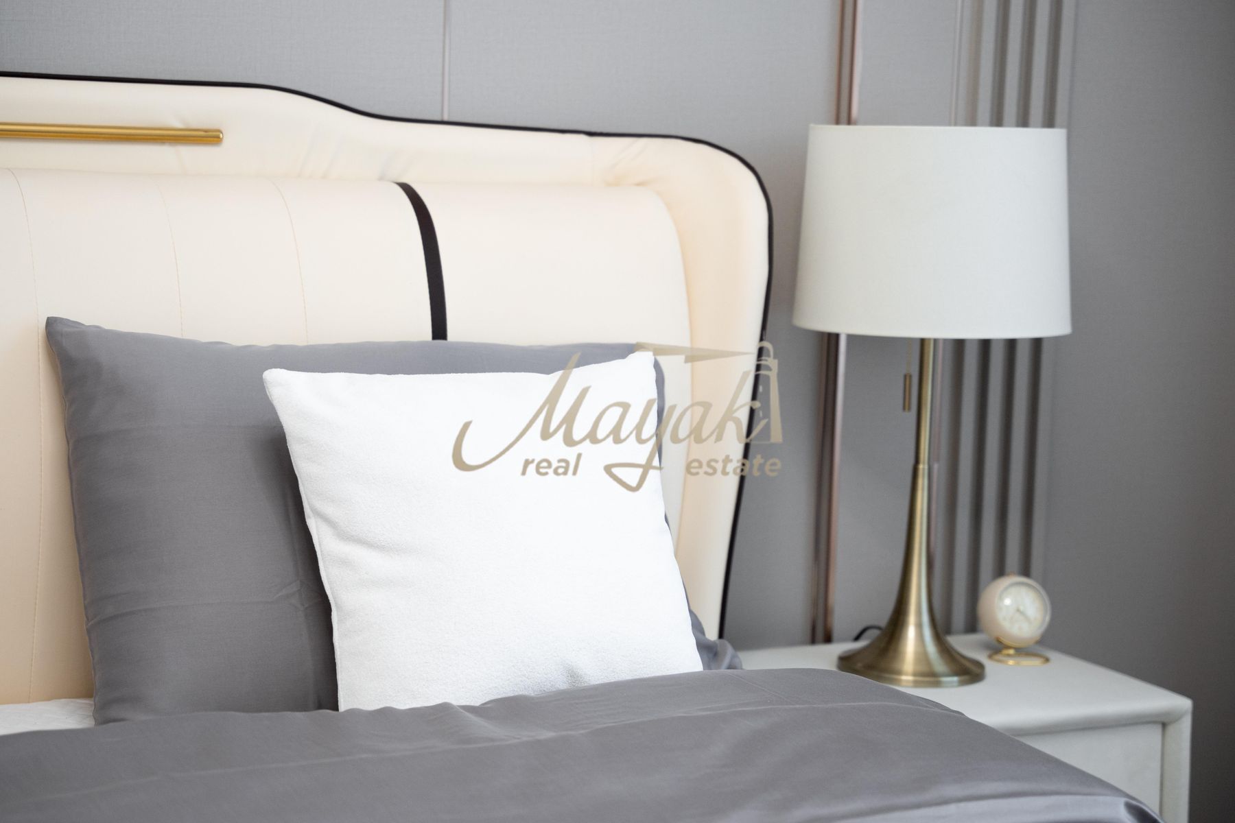 12 ЧЕКА l СЧЕТА ВКЛЮЧЕНЫ l ДОСТУПНО ЕЖЕМЕСЯЧНО l