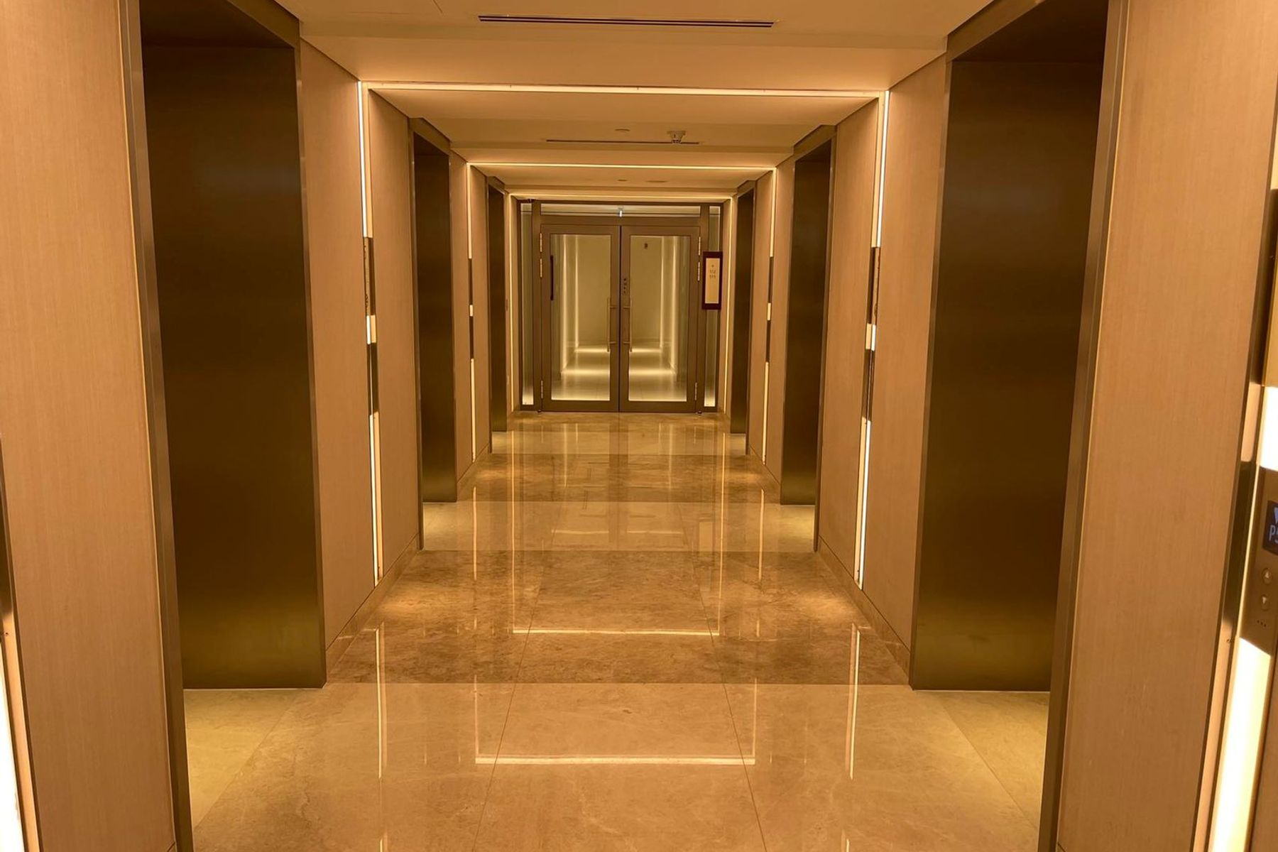 Downtown Boulevard Point Dubai mall 3bedrooms+maid