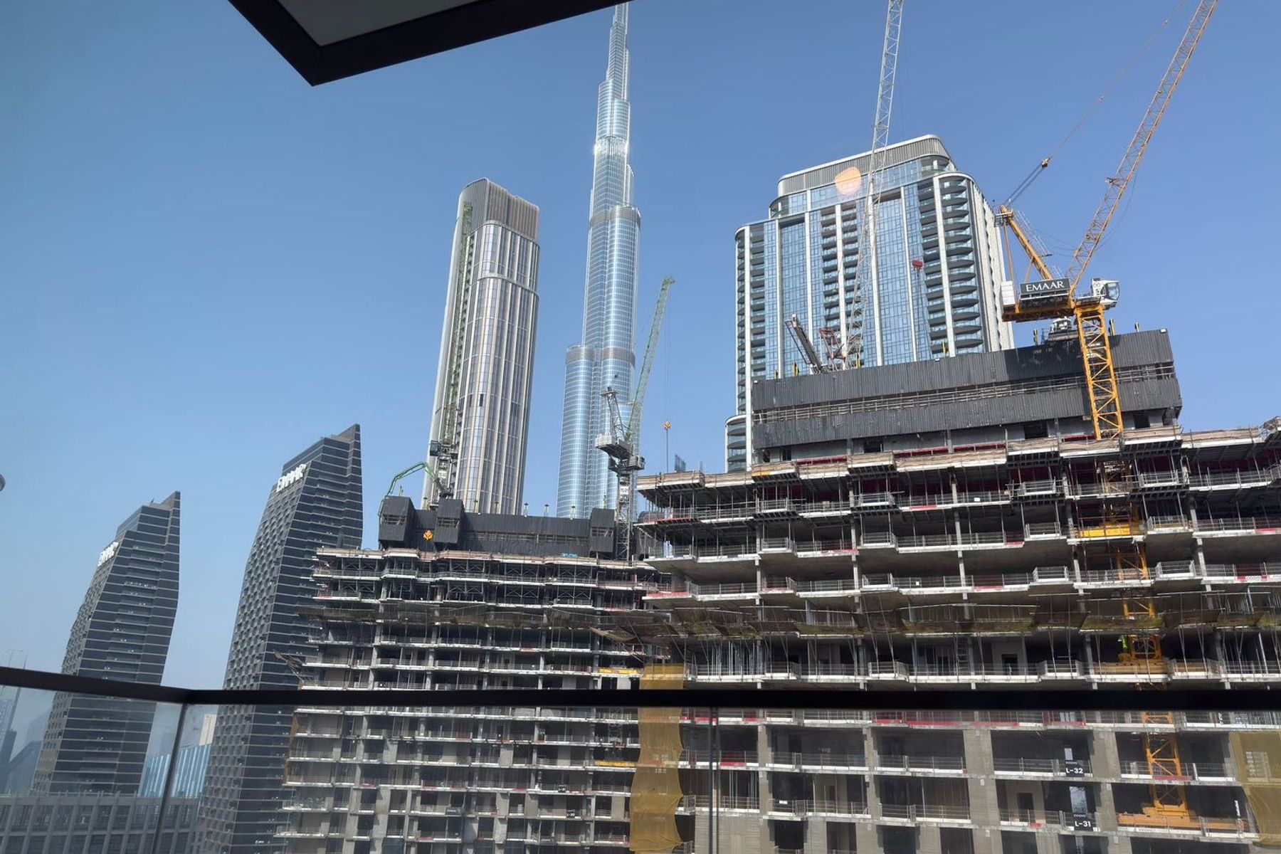 Downtown Burj Crown 3bedrooms+maid