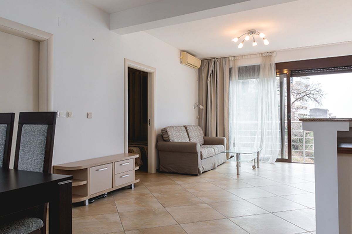 Two-Bedroom Apartment with Sea Views in Rafailovici
