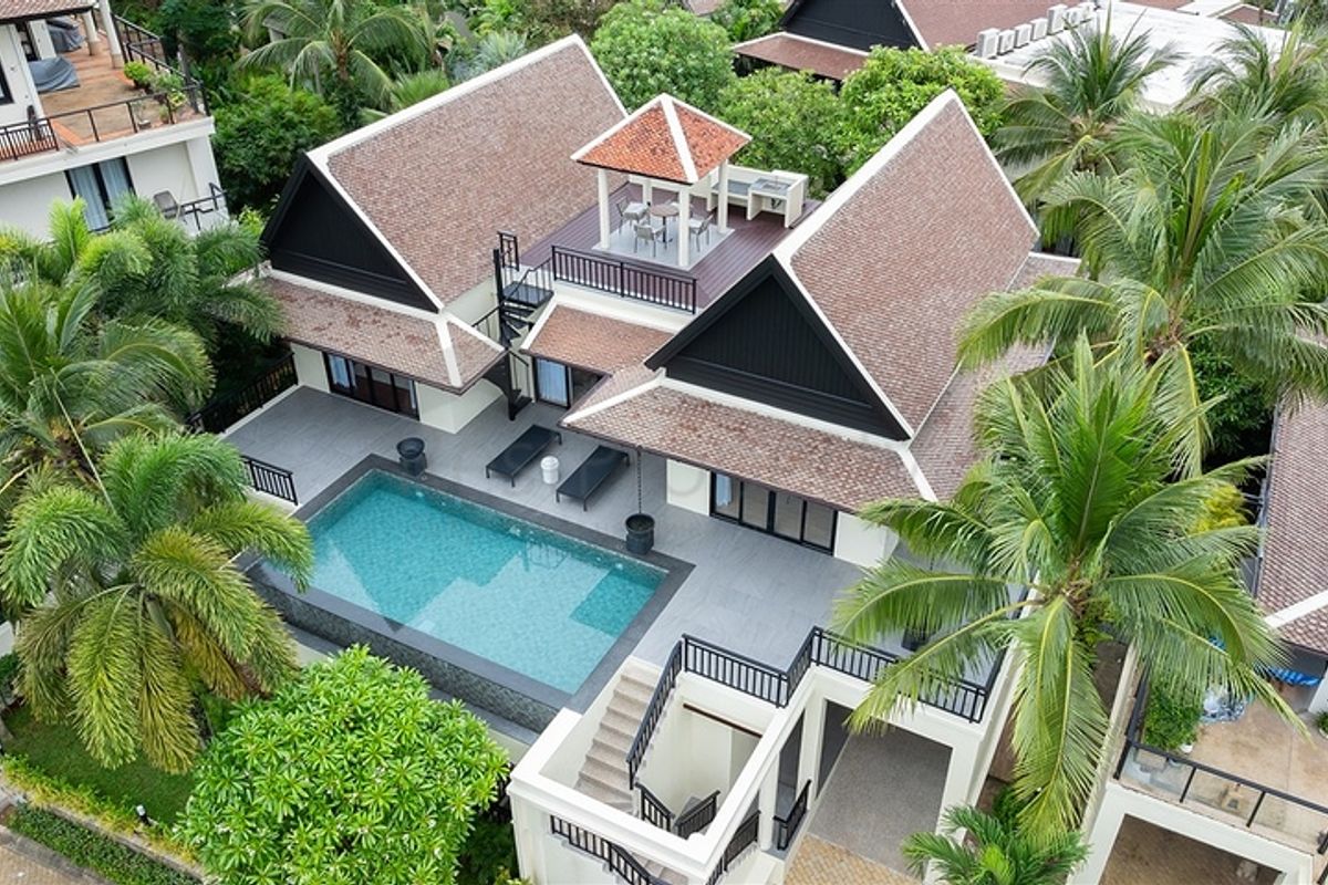 Two-Bedroom Villa in Bangtao, Phuket