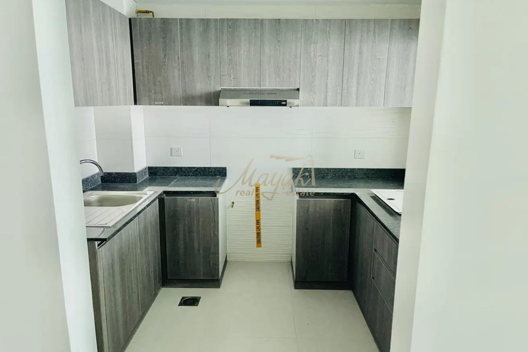 Spacious 1-BR | Low Floor | Smart Investment