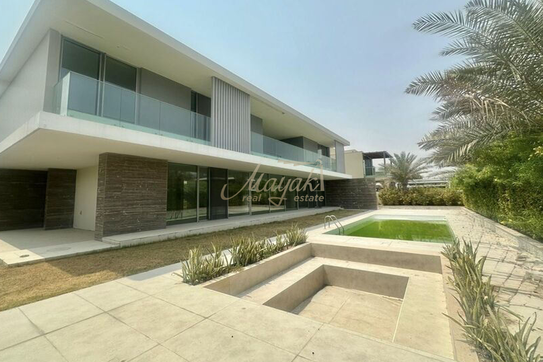 Угловая вилла с 7 спальнями, расположенная в одном ряду | Частный бассейн | Вид на парк и зеленую зону