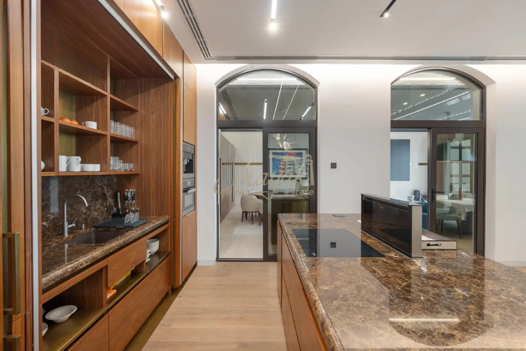 Exclusive 5BR Seafront Royal Villa in Jumeirah Zabeel Saray