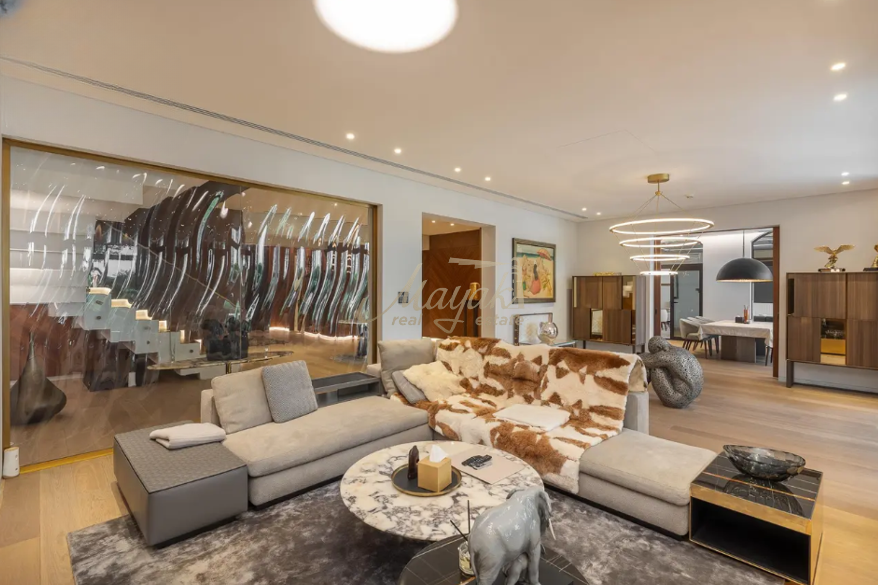 Exclusive 5BR Seafront Royal Villa in Jumeirah Zabeel Saray