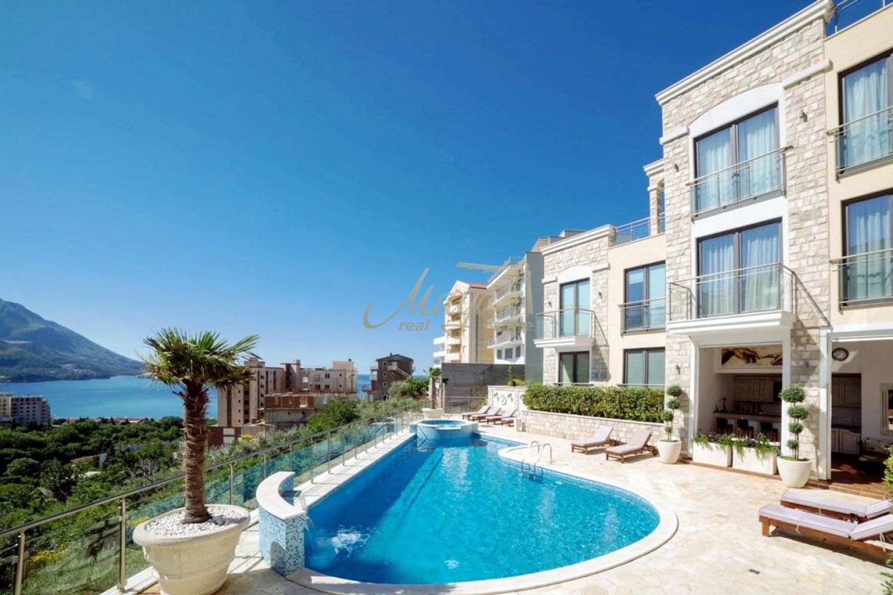 Premium 3-Bedroom Residence in Bečići, Budva
