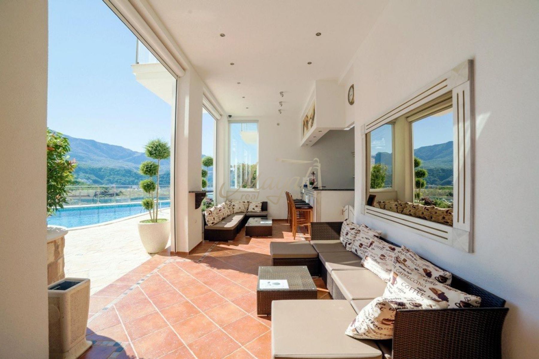 Premium 3-Bedroom Residence in Bečići, Budva