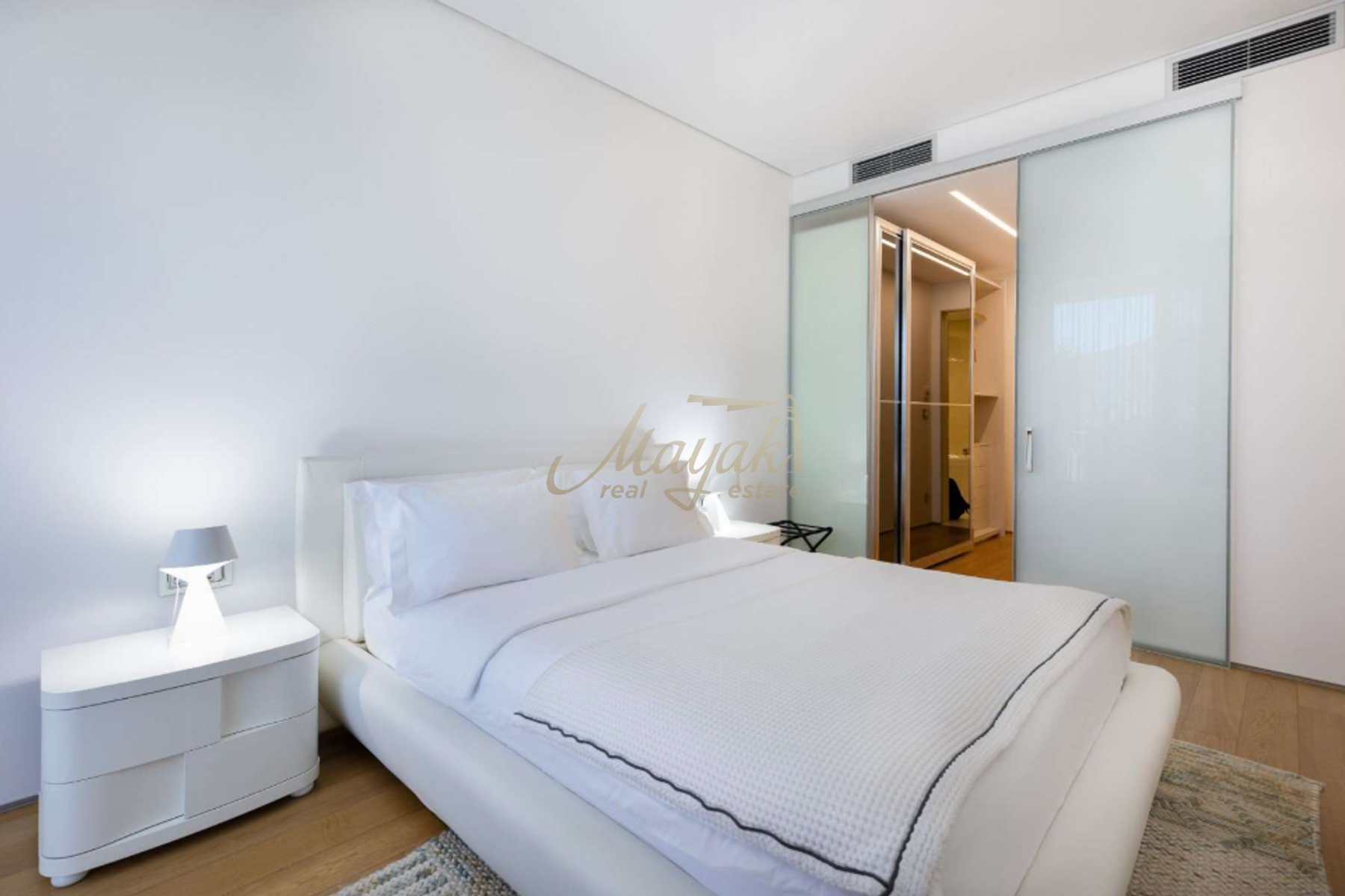 One-Bedroom Apartment in Dukley Gardens by Dukley