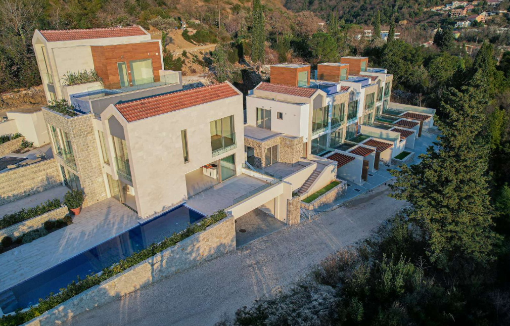 Luxury Townhouses in Donja Lastva, Tivat
