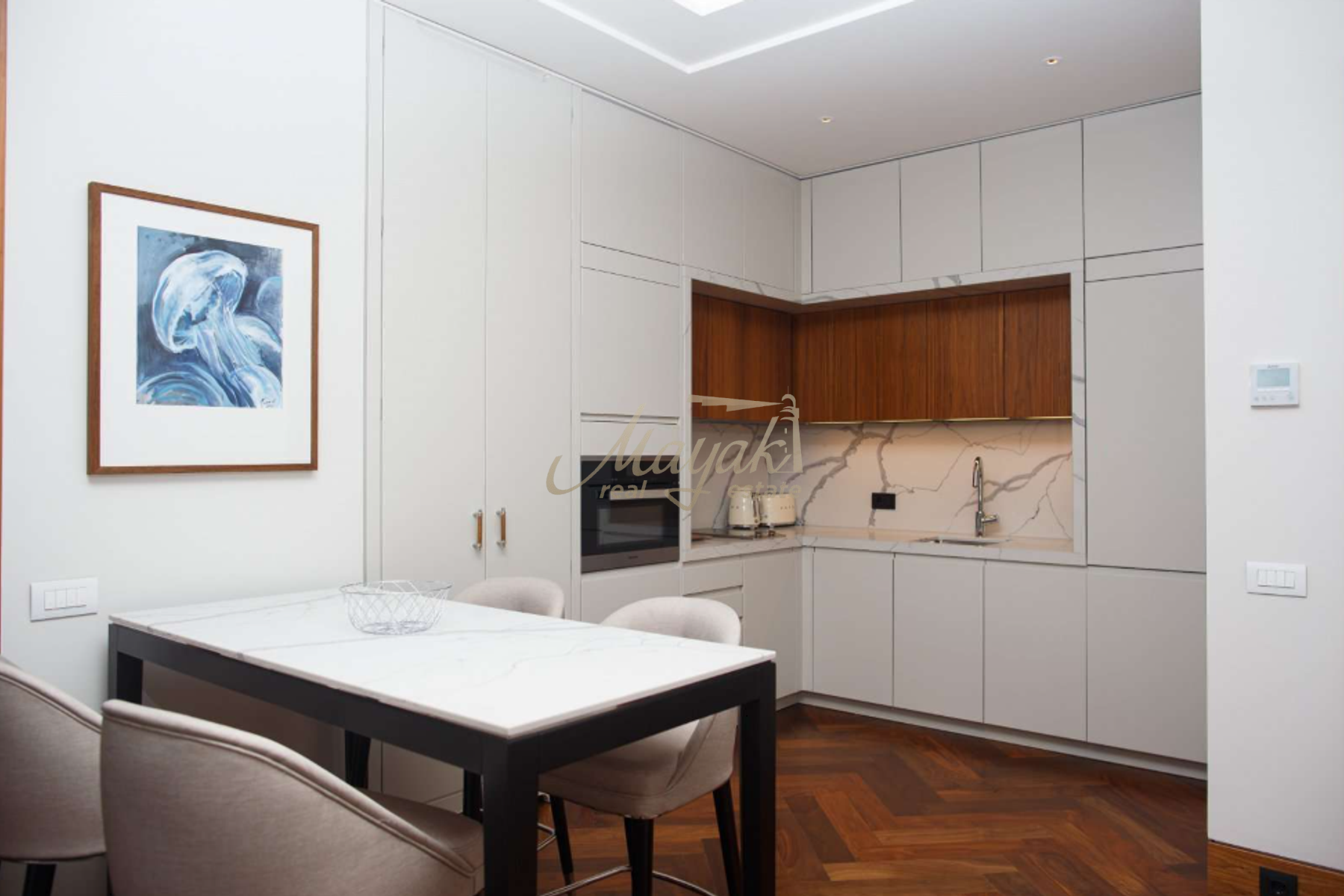 One-Bedroom Apartment in Porto Montenegro
