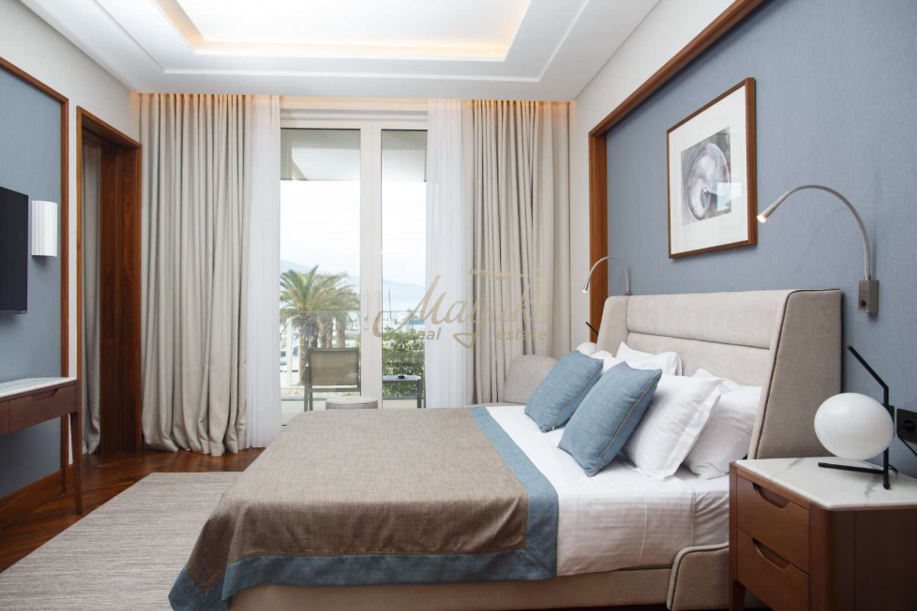 One-Bedroom Apartment in Porto Montenegro