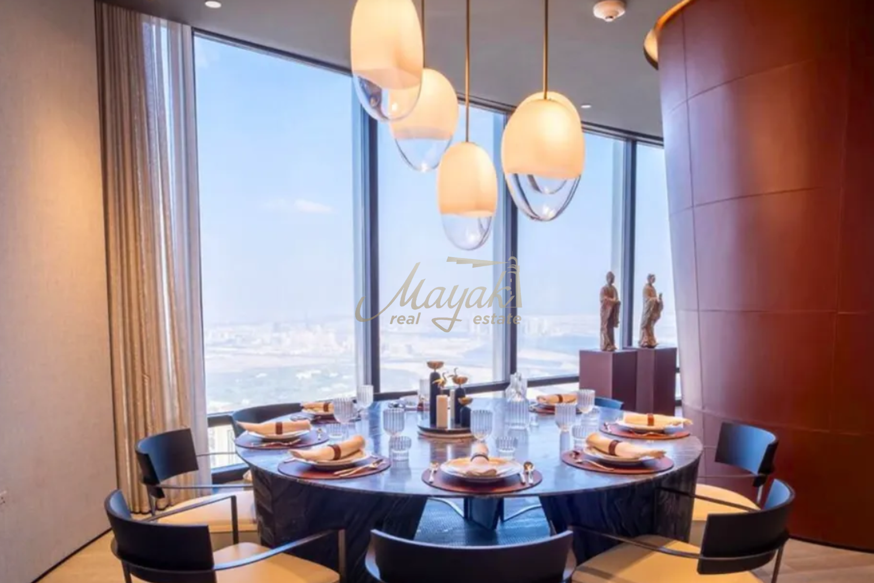 Burj Khalifa Penthouse | 4-BR Designer Luxury