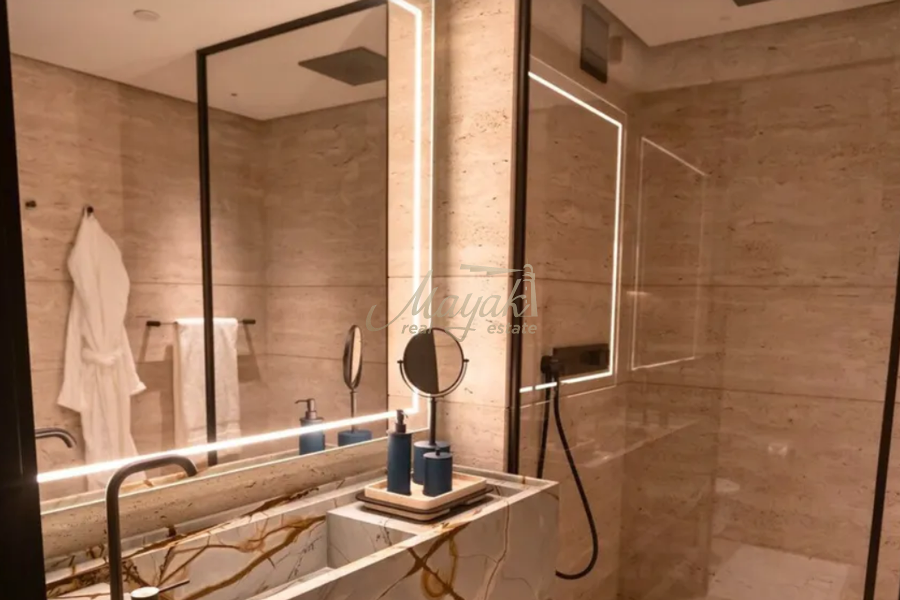 Burj Khalifa Penthouse | 4-BR Designer Luxury