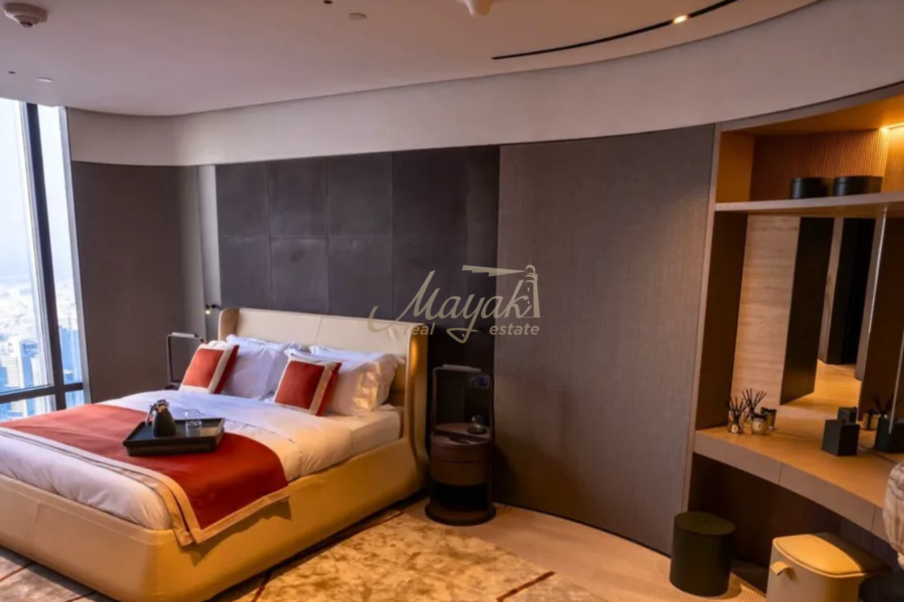 Burj Khalifa Penthouse | 4-BR Designer Luxury