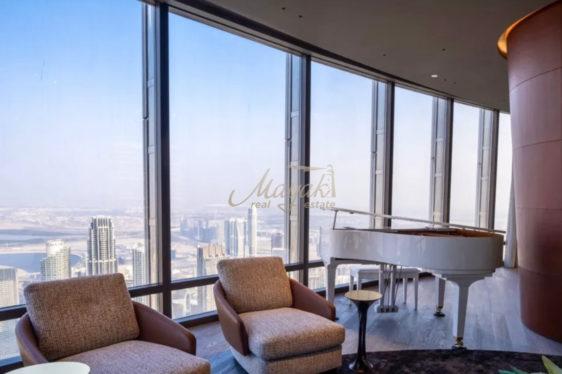 Burj Khalifa Penthouse | 4-BR Designer Luxury