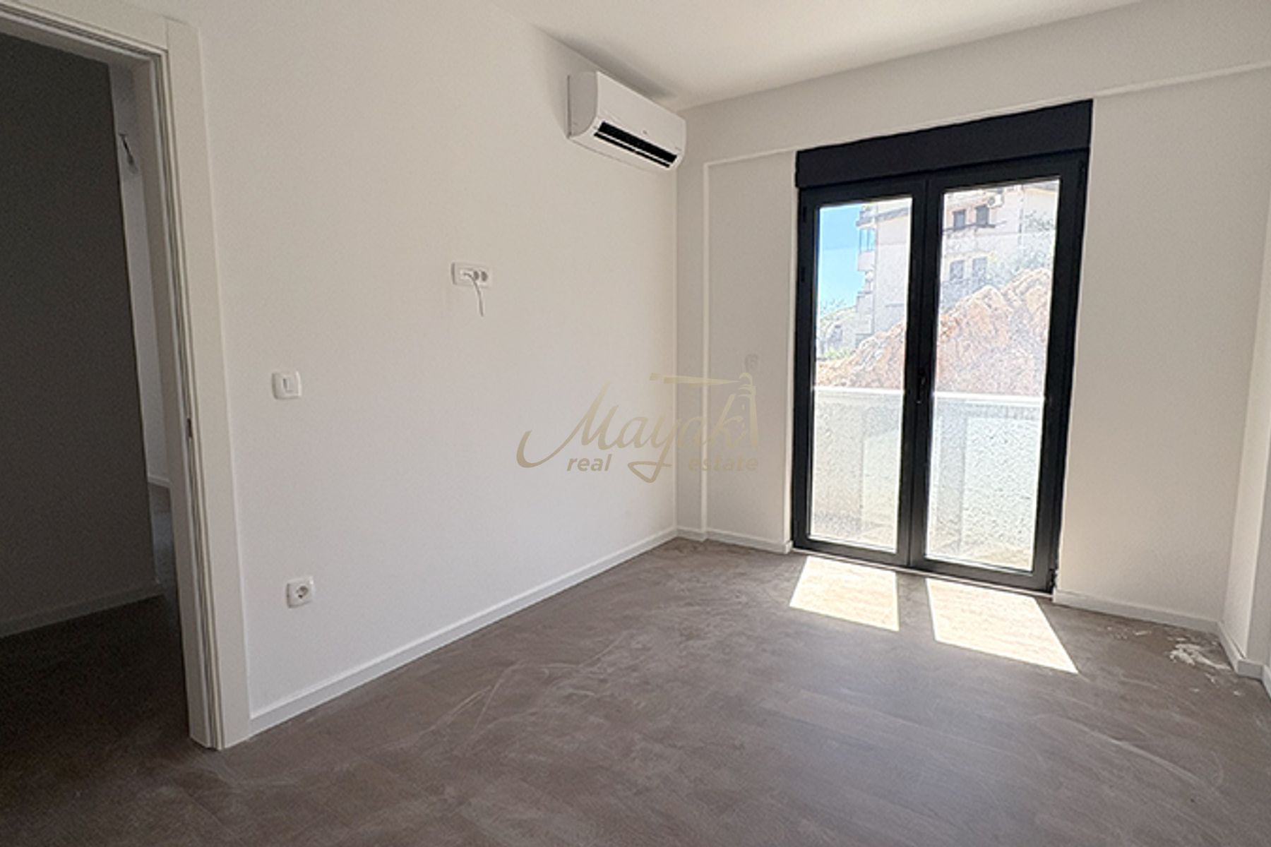 One-Bedroom Apartment in Rozino, Budva