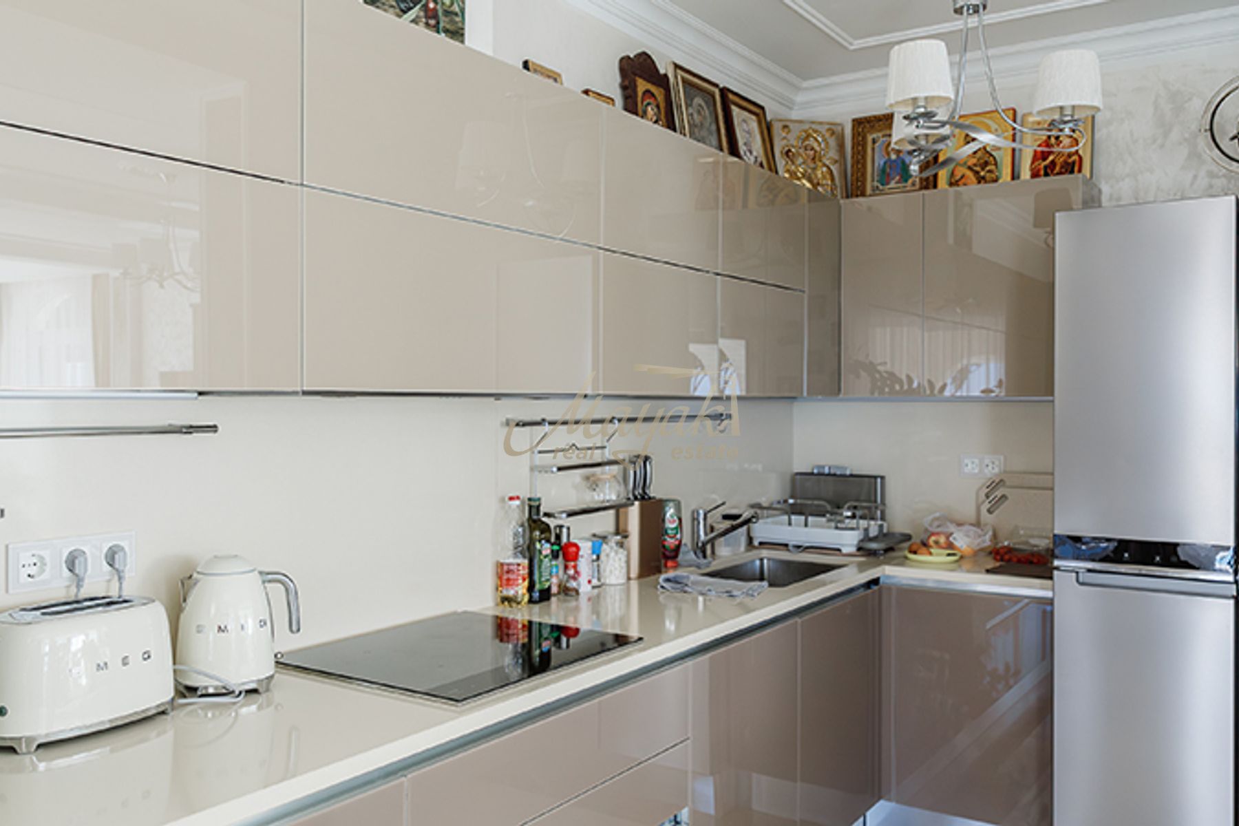 Four-Bedroom Sea-View Villa in Blizikuce, Budva