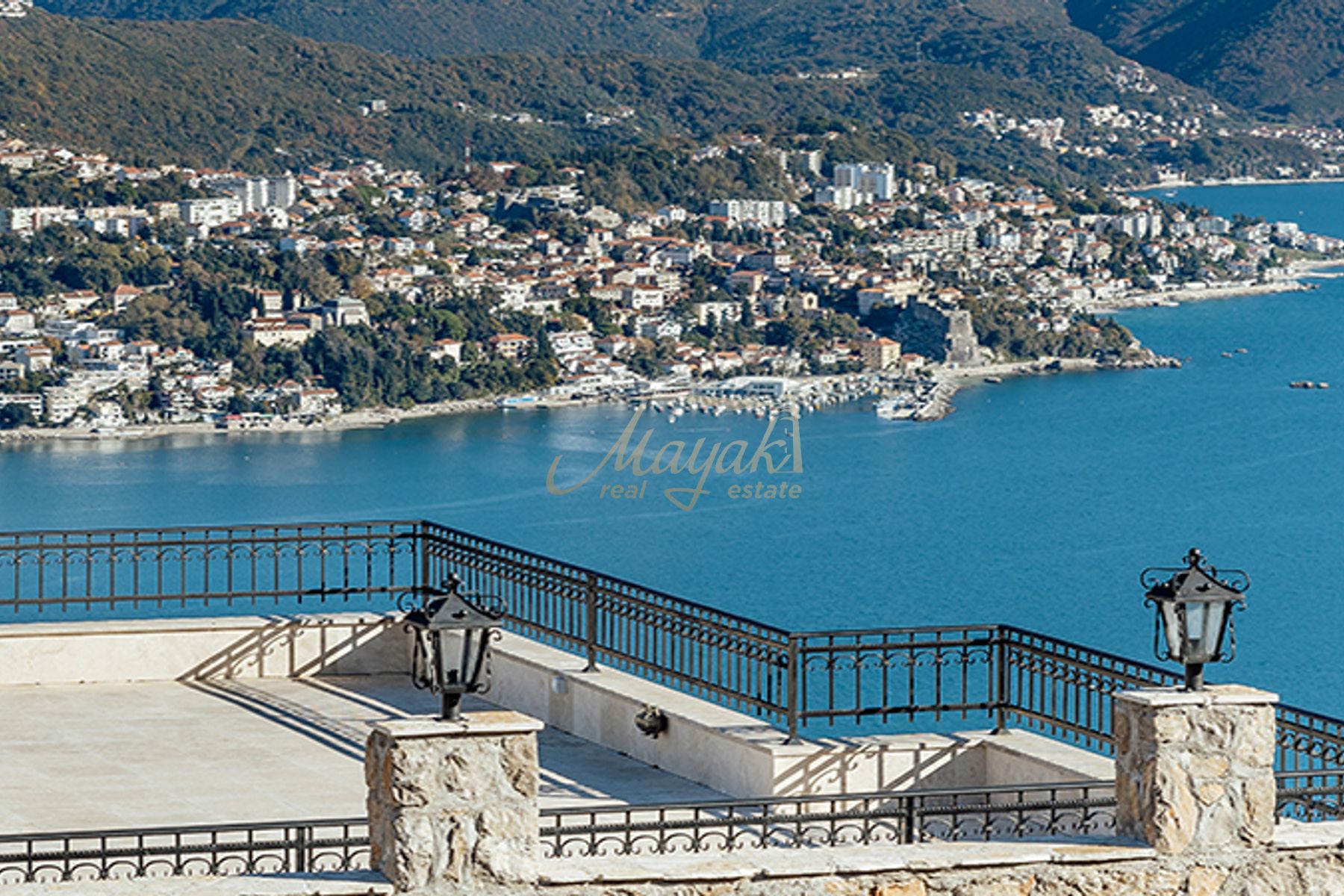 Villas in Zvinje by Herceg Novi in Montenegro