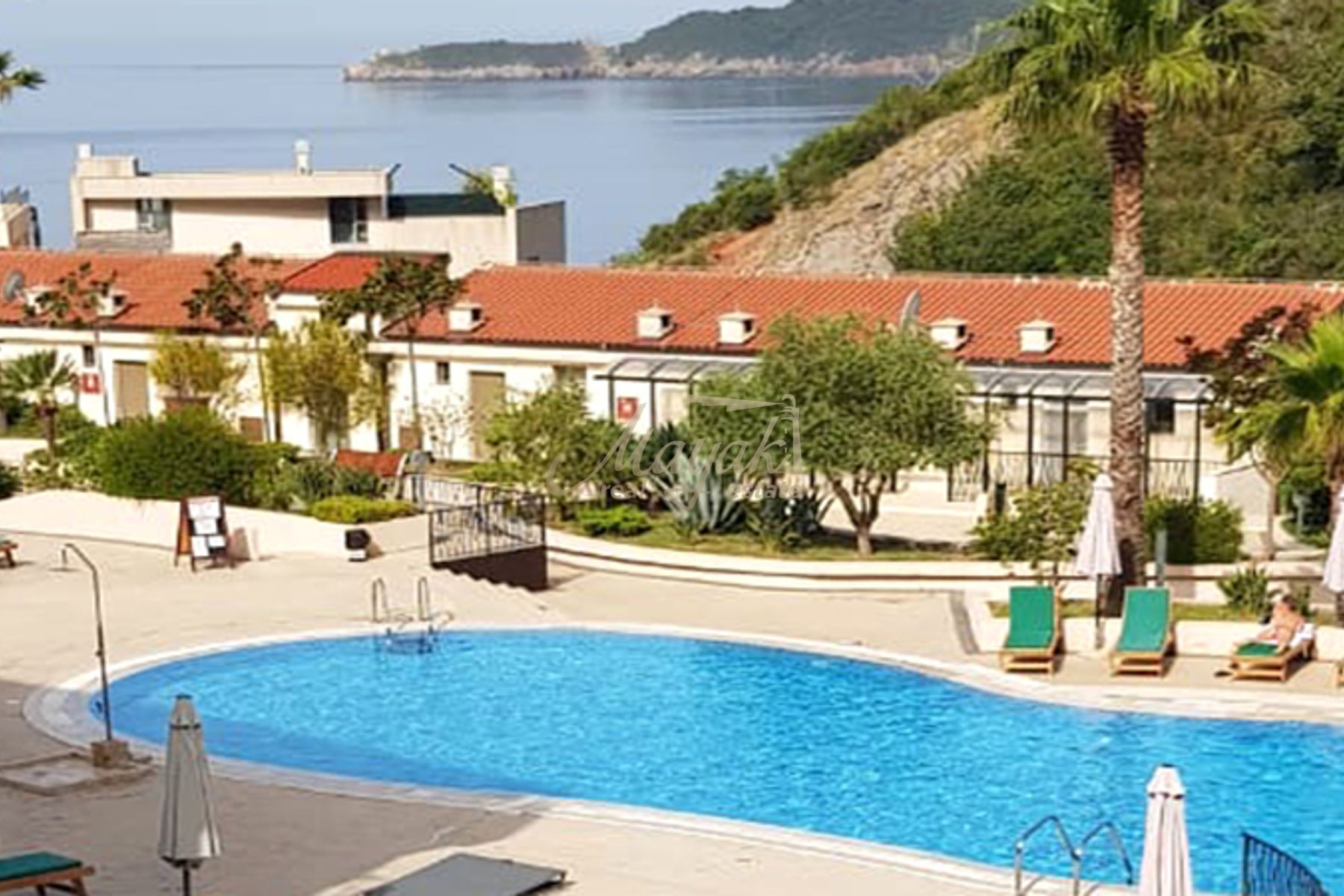 Blue Horizon Apartments in Pržno, Budva Riviera