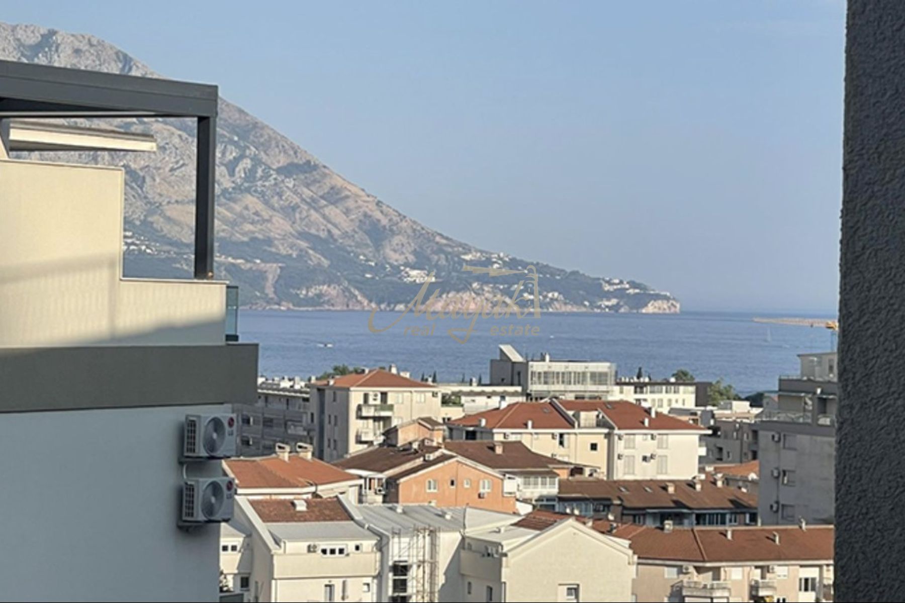 Two-Bedroom Sea View Apartment in Budva