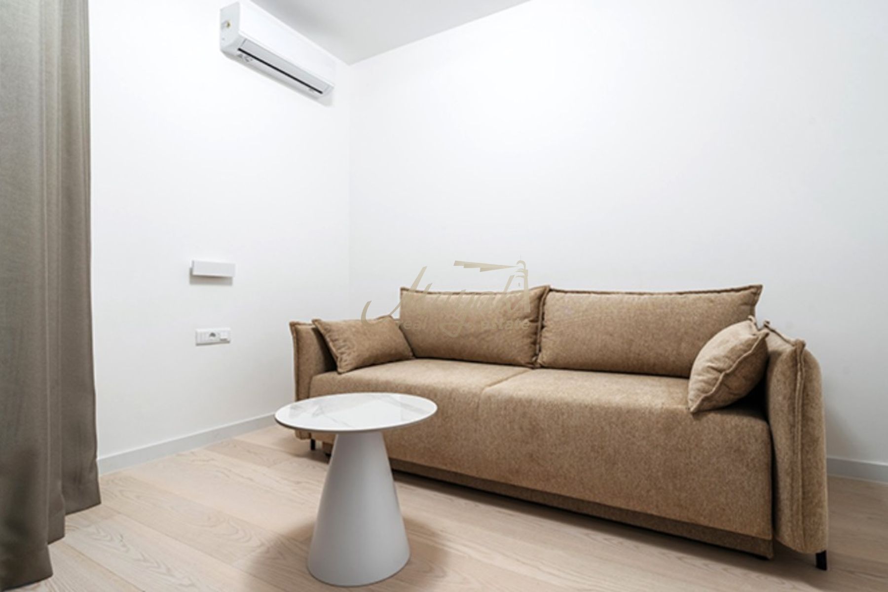 Modern Three-Bedroom Apartment in Budva