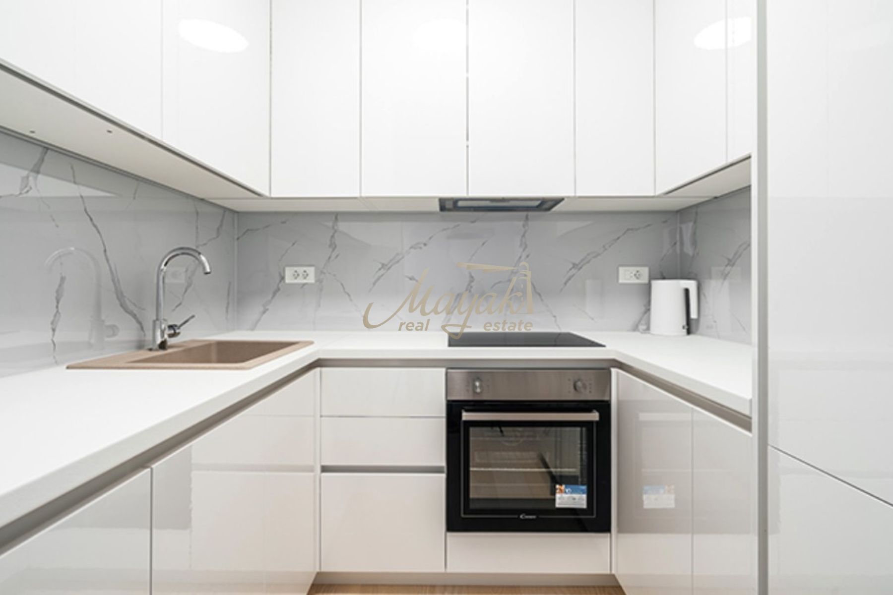 Modern Three-Bedroom Apartment in Budva