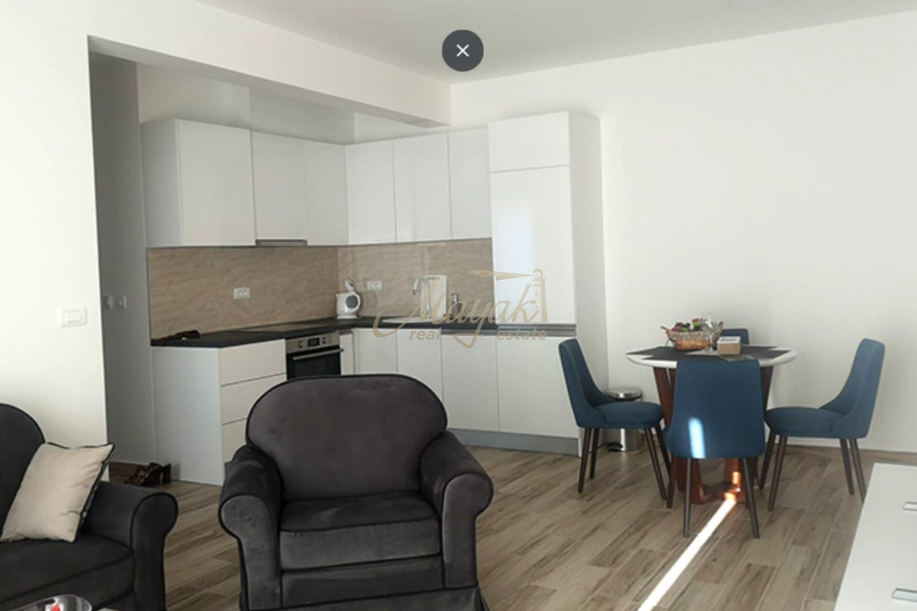 Two-Bedroom Apartment with Pool in Budva