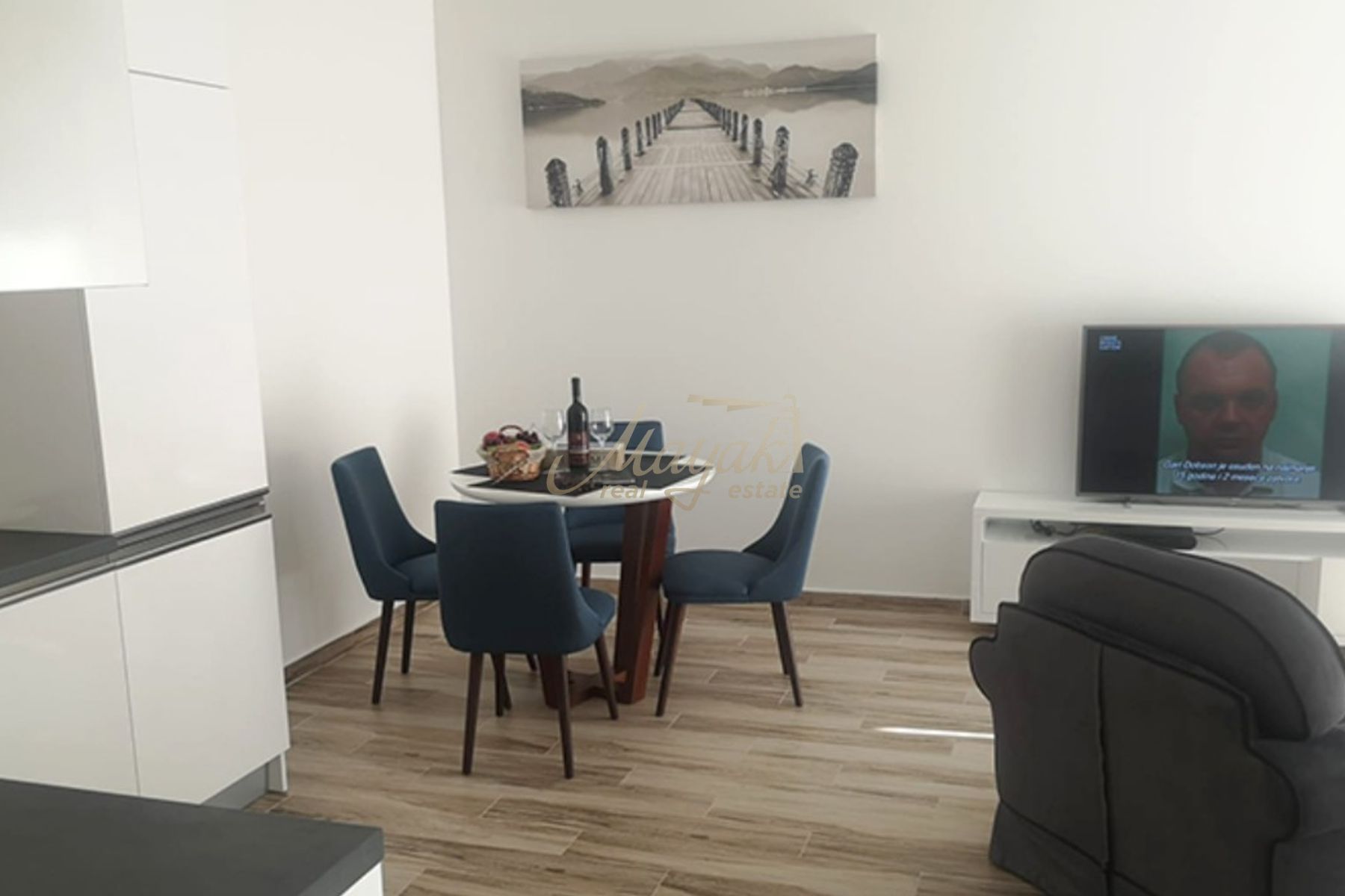 Two-Bedroom Apartment with Pool in Budva