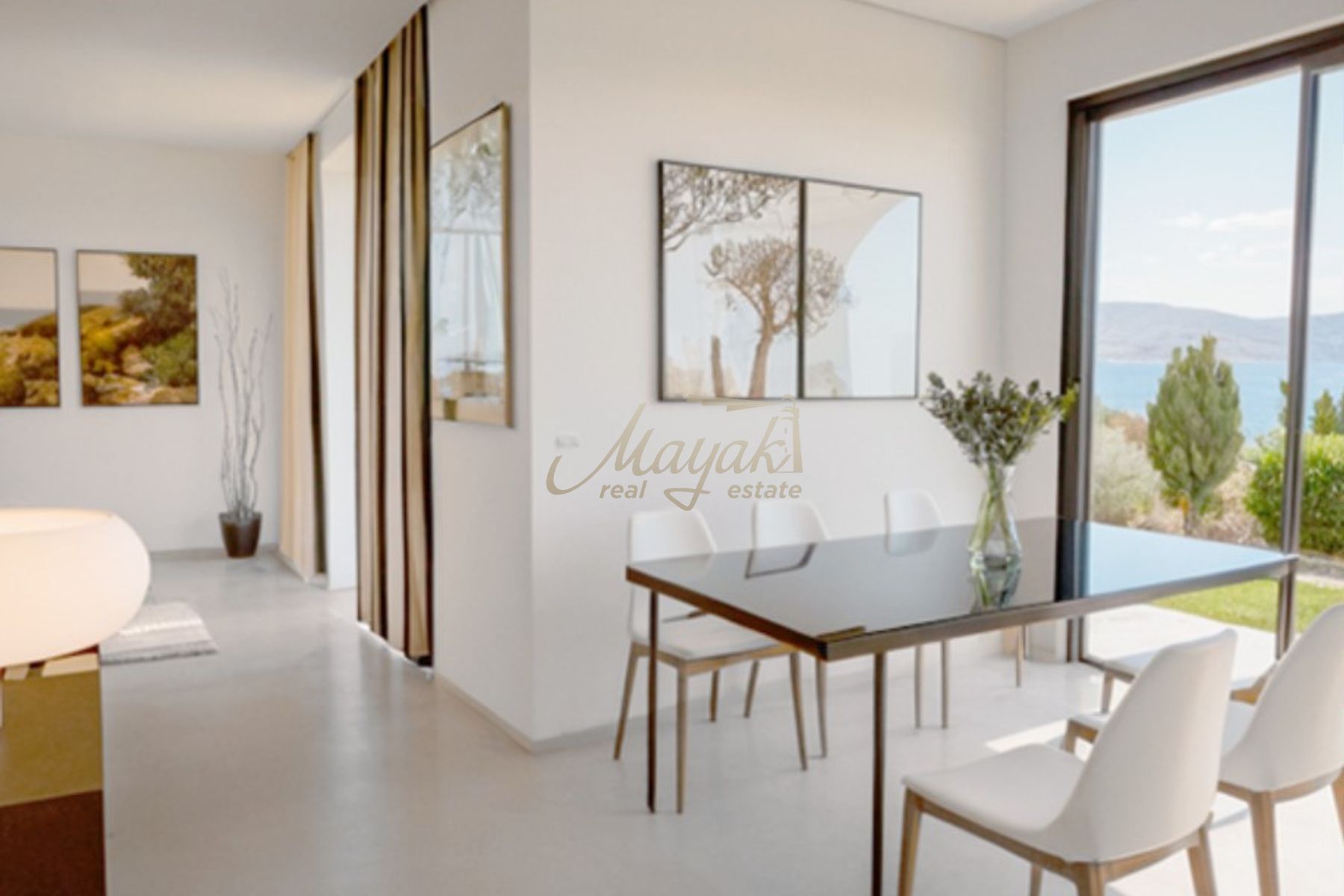 Three-Bedroom Townhouse in Blizikuce, Budva