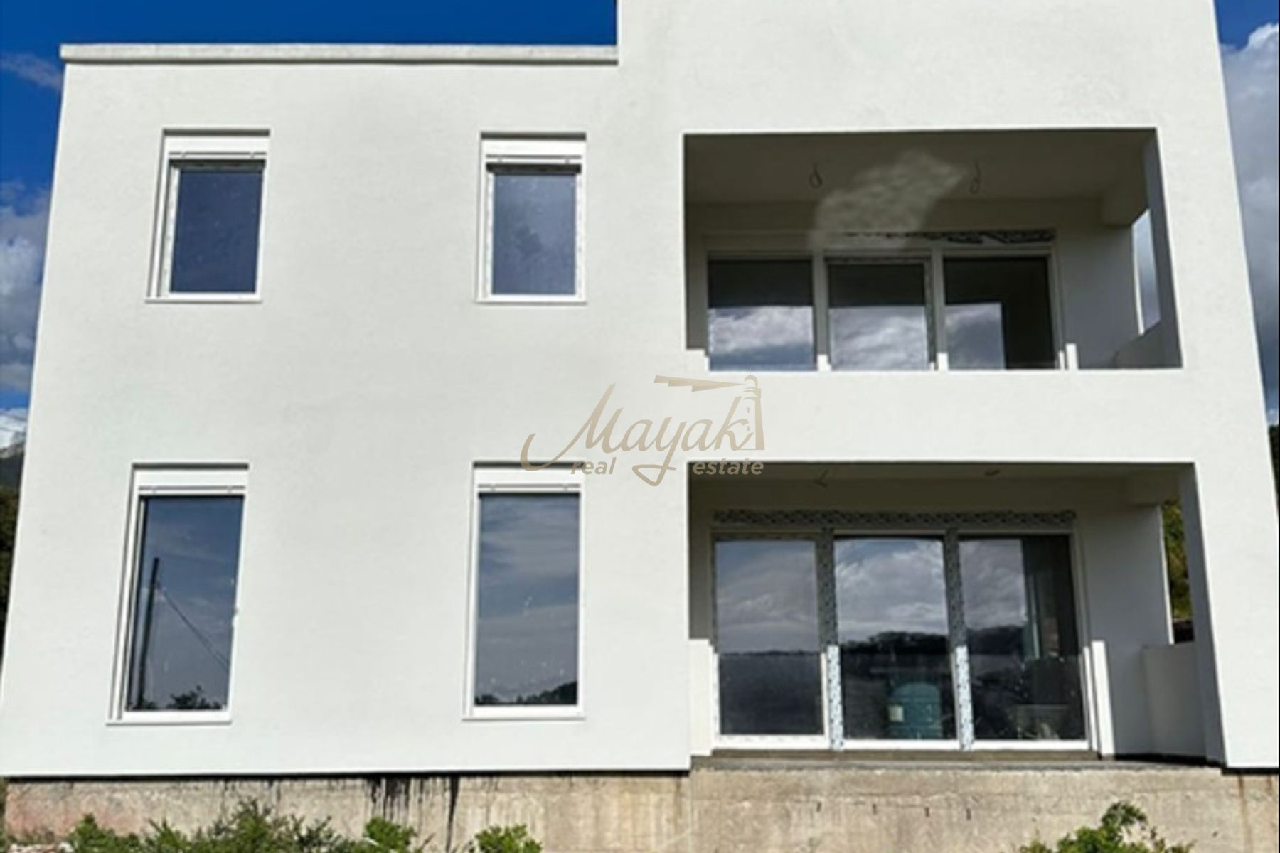 Seven-Room Villa with Panoramic Sea Views, Bar