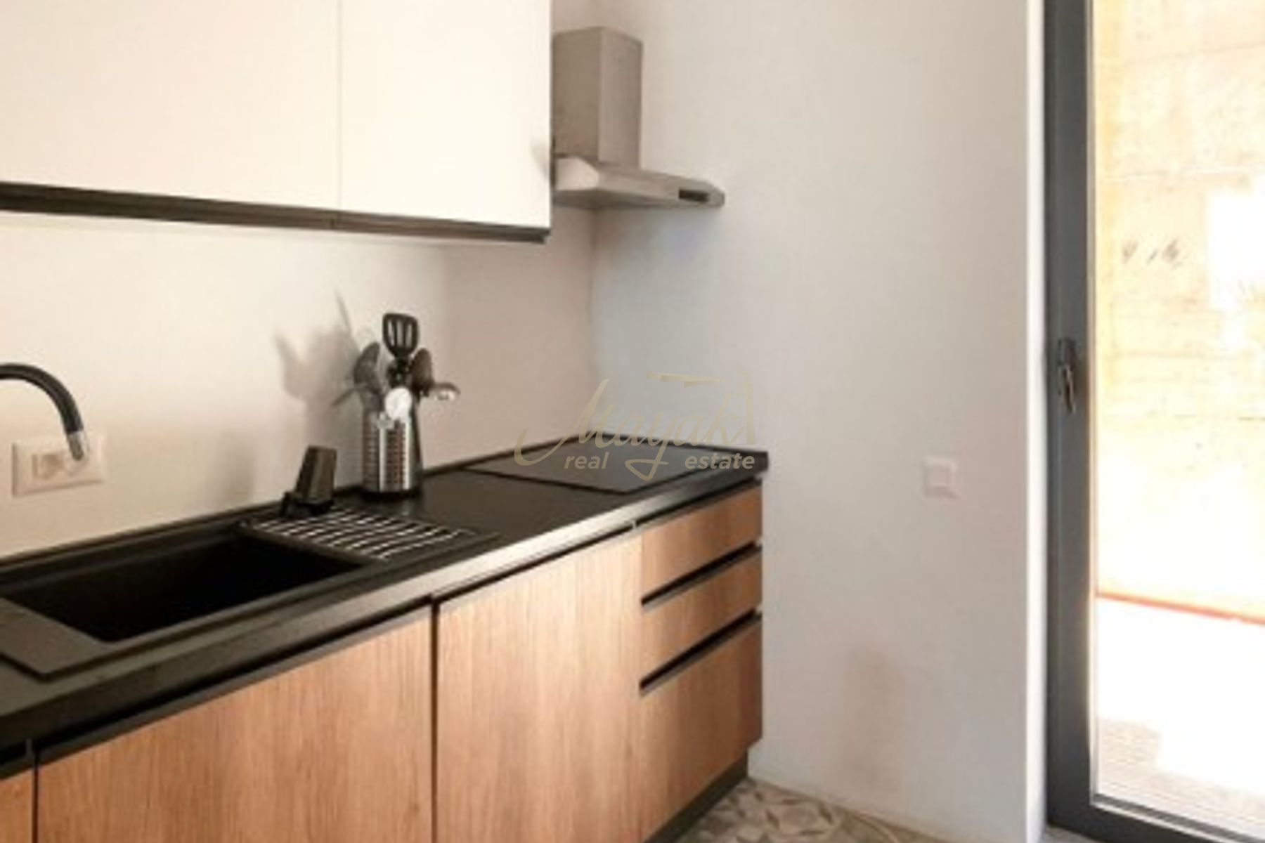 Three-Bedroom Townhouse in Tivat
