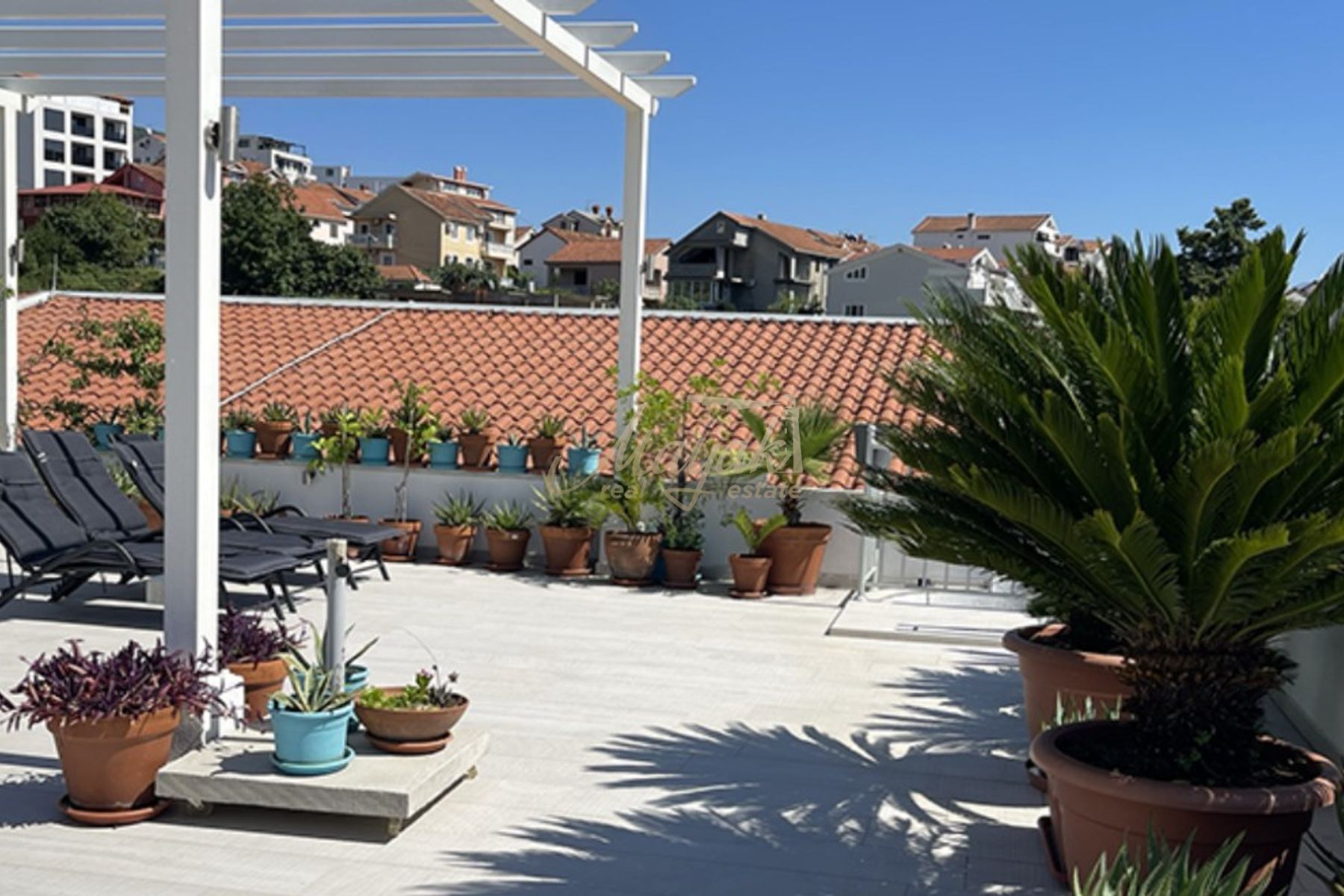 Three-Bedroom Waterfront Apartment in Portonovi
