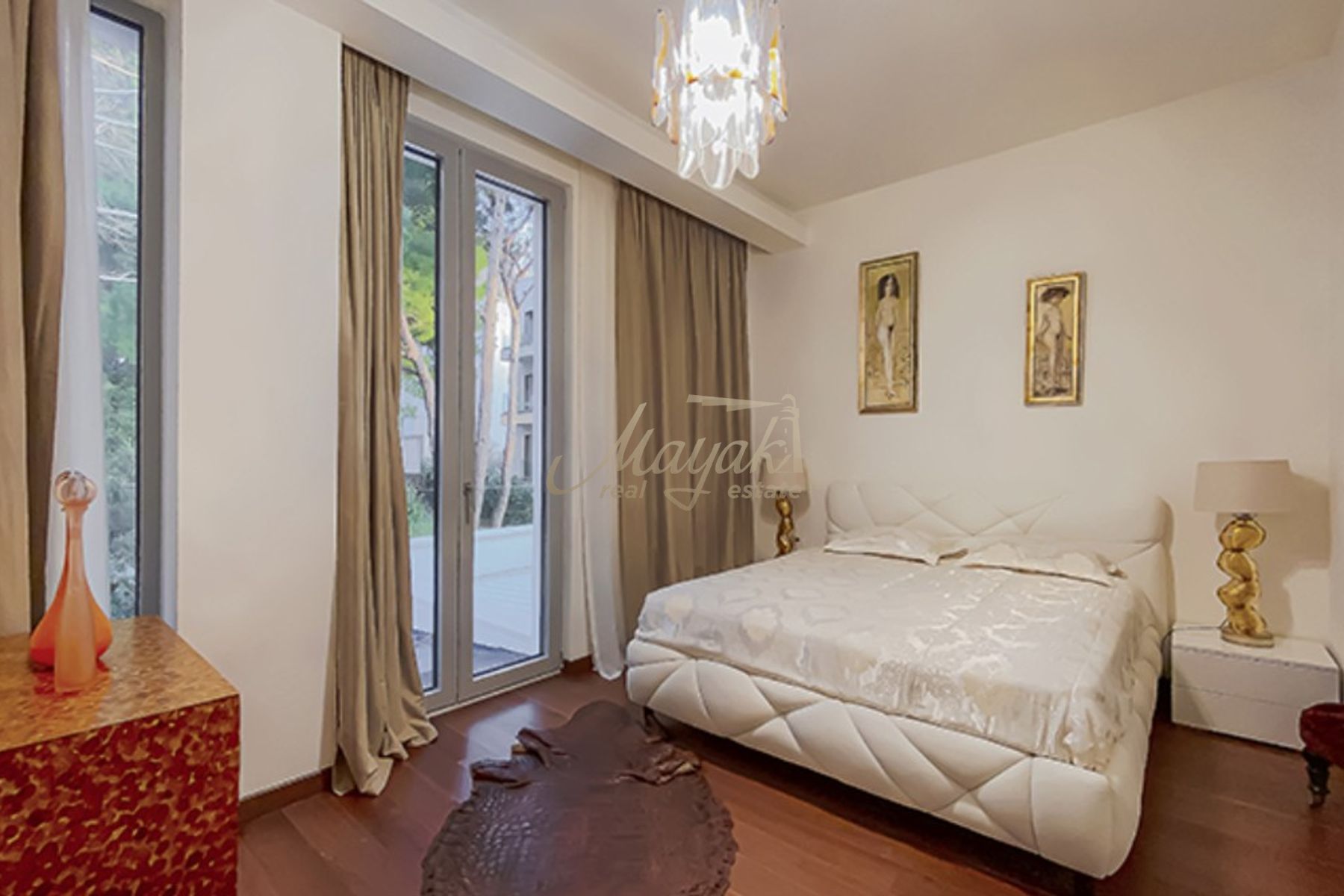 Five-Bedroom Panoramic Villa in Sveti Stefan