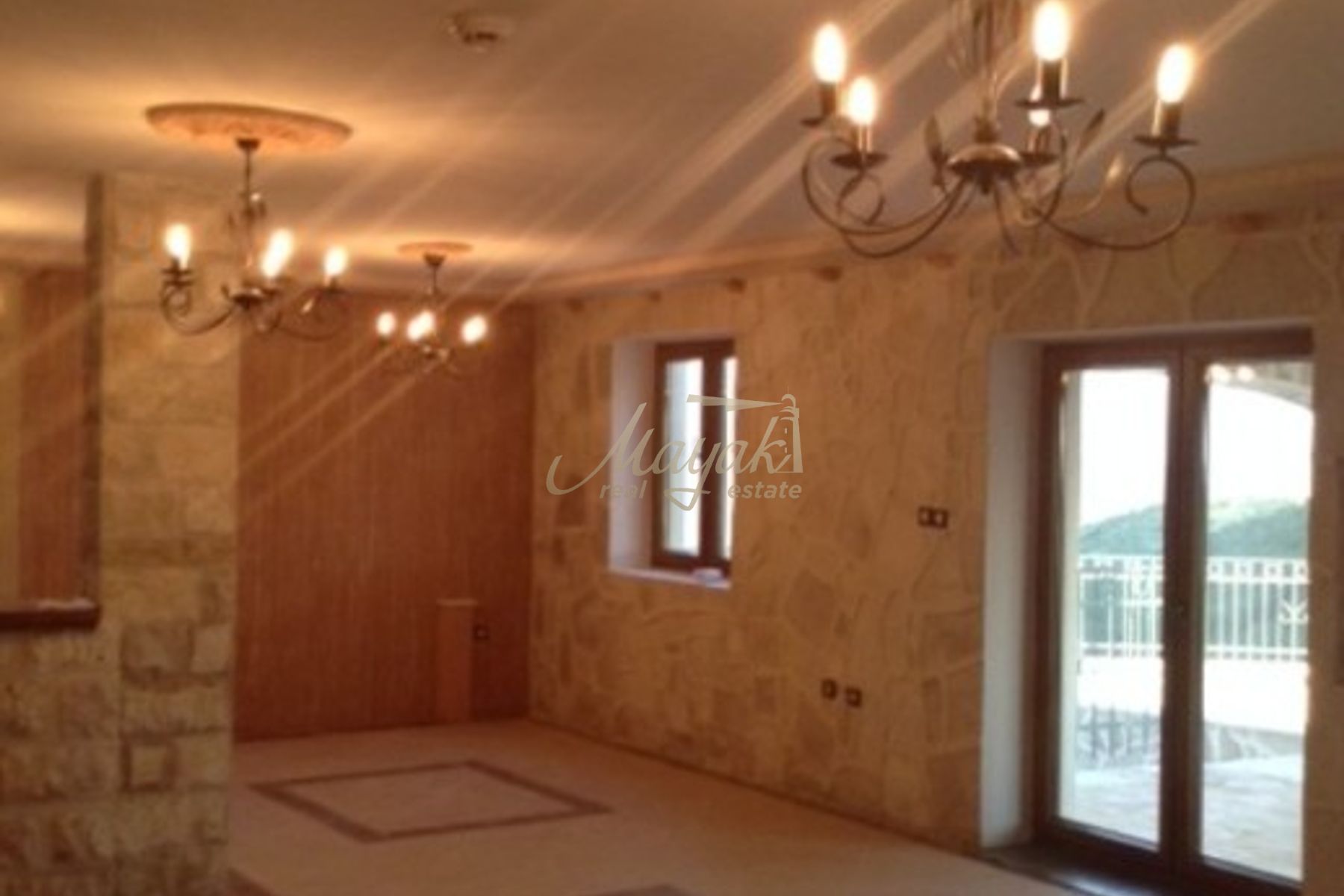 Four-Bedroom Stone Villa in Coastal Petrovac