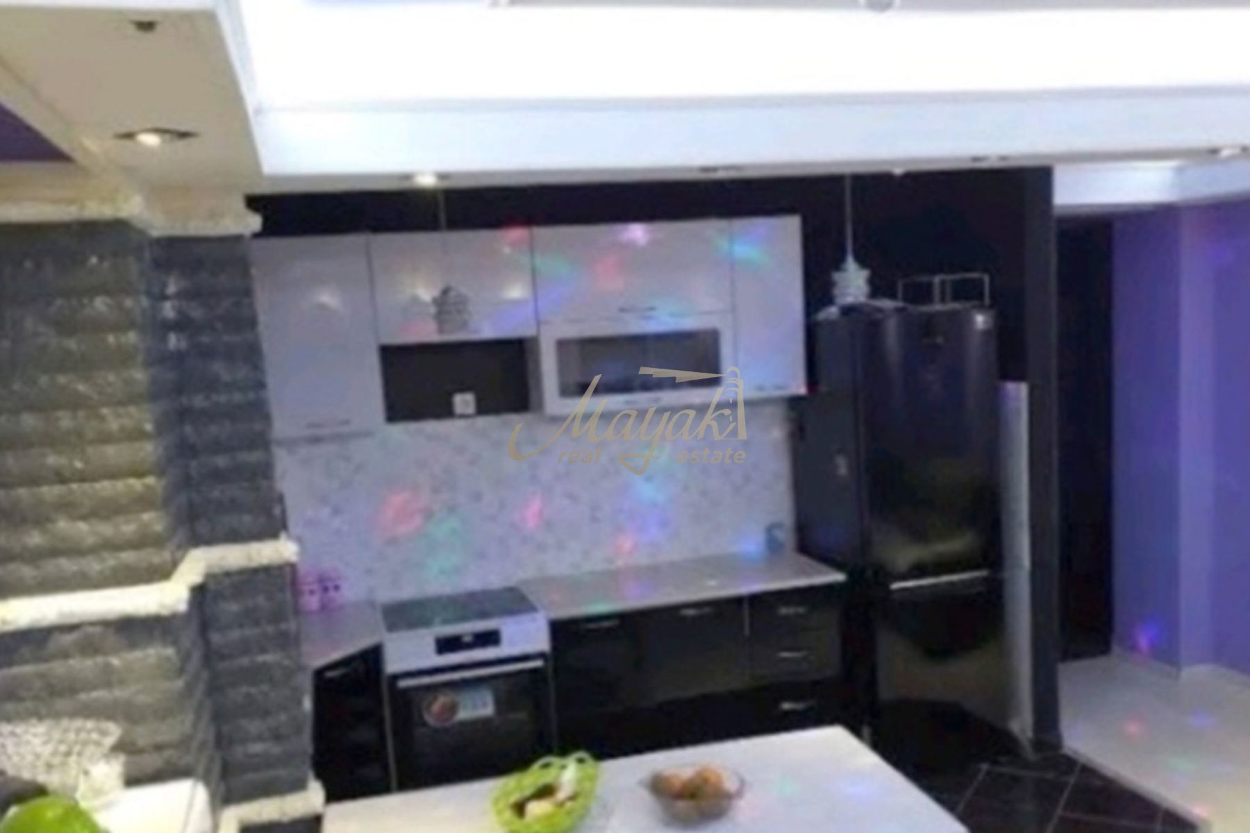 Two-Bedroom Apartment in Dubovica, Budva