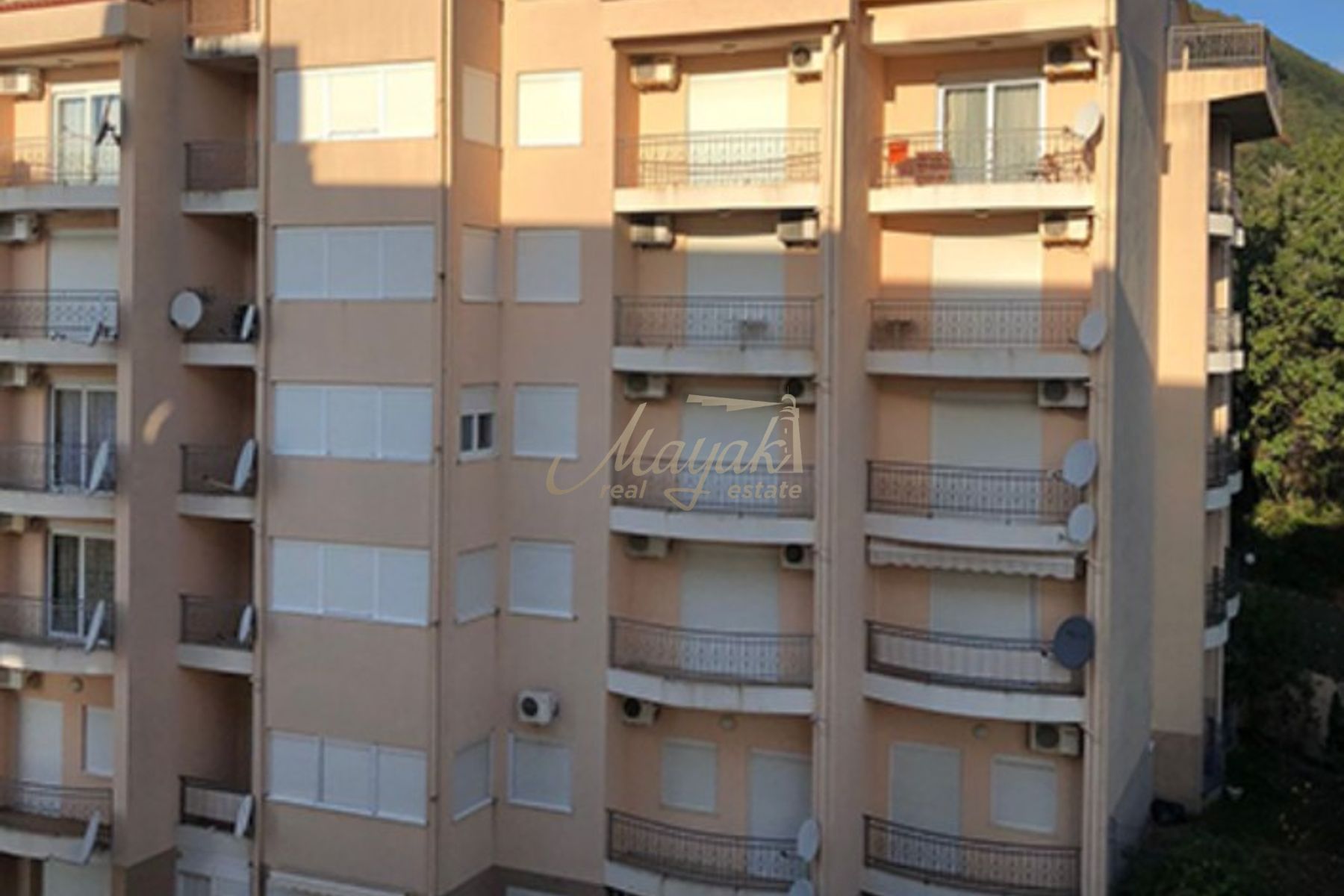Three-Bedroom Apartment in Bečići
