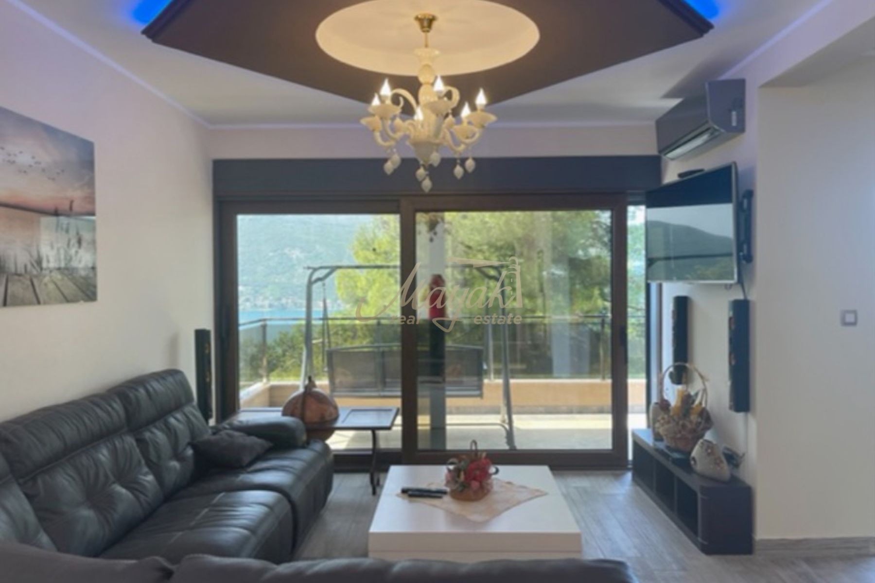 Four-Bedroom Villa with Bay Views, Herceg Novi
