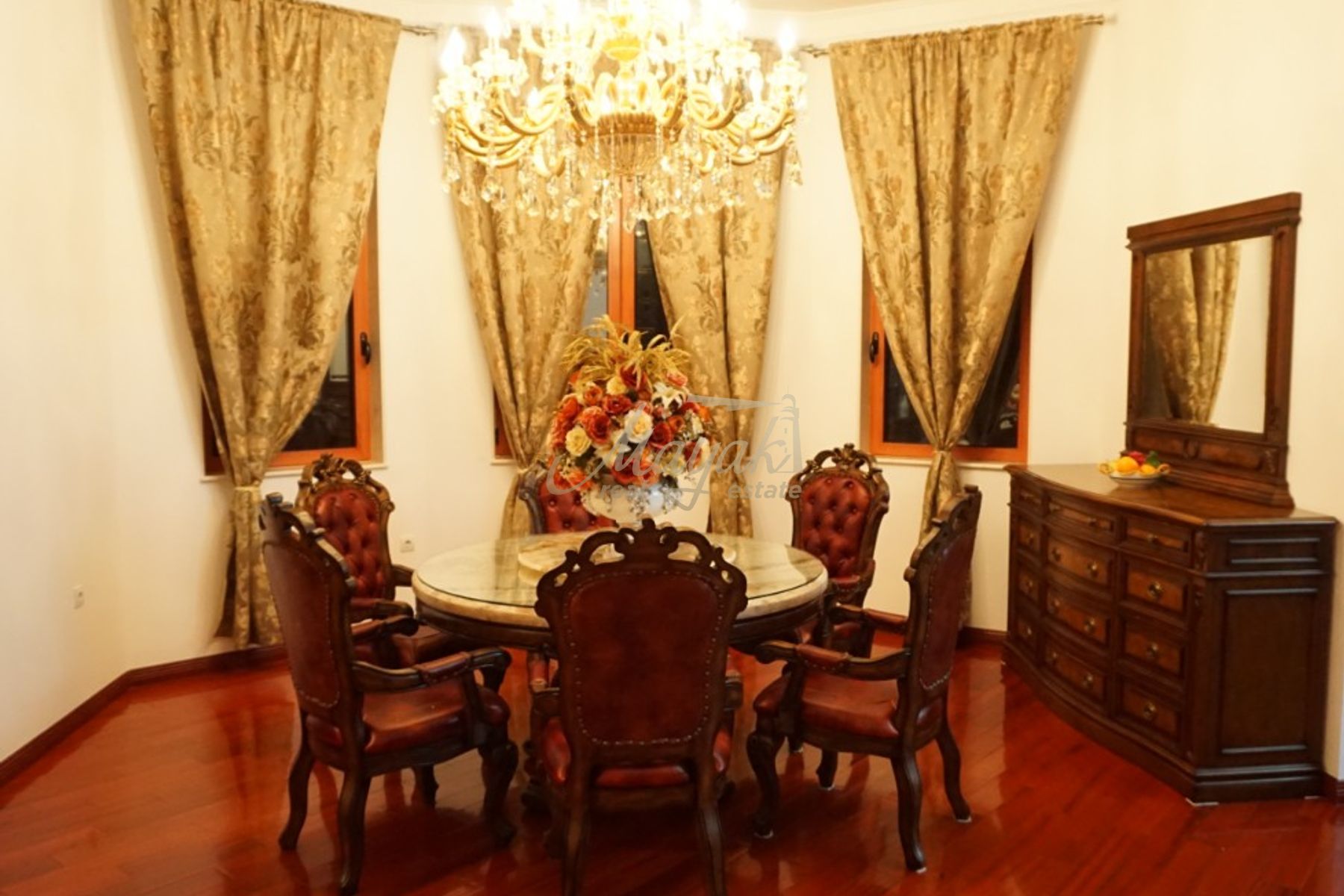 Seven-Room Villa in Radovici, Tivat District