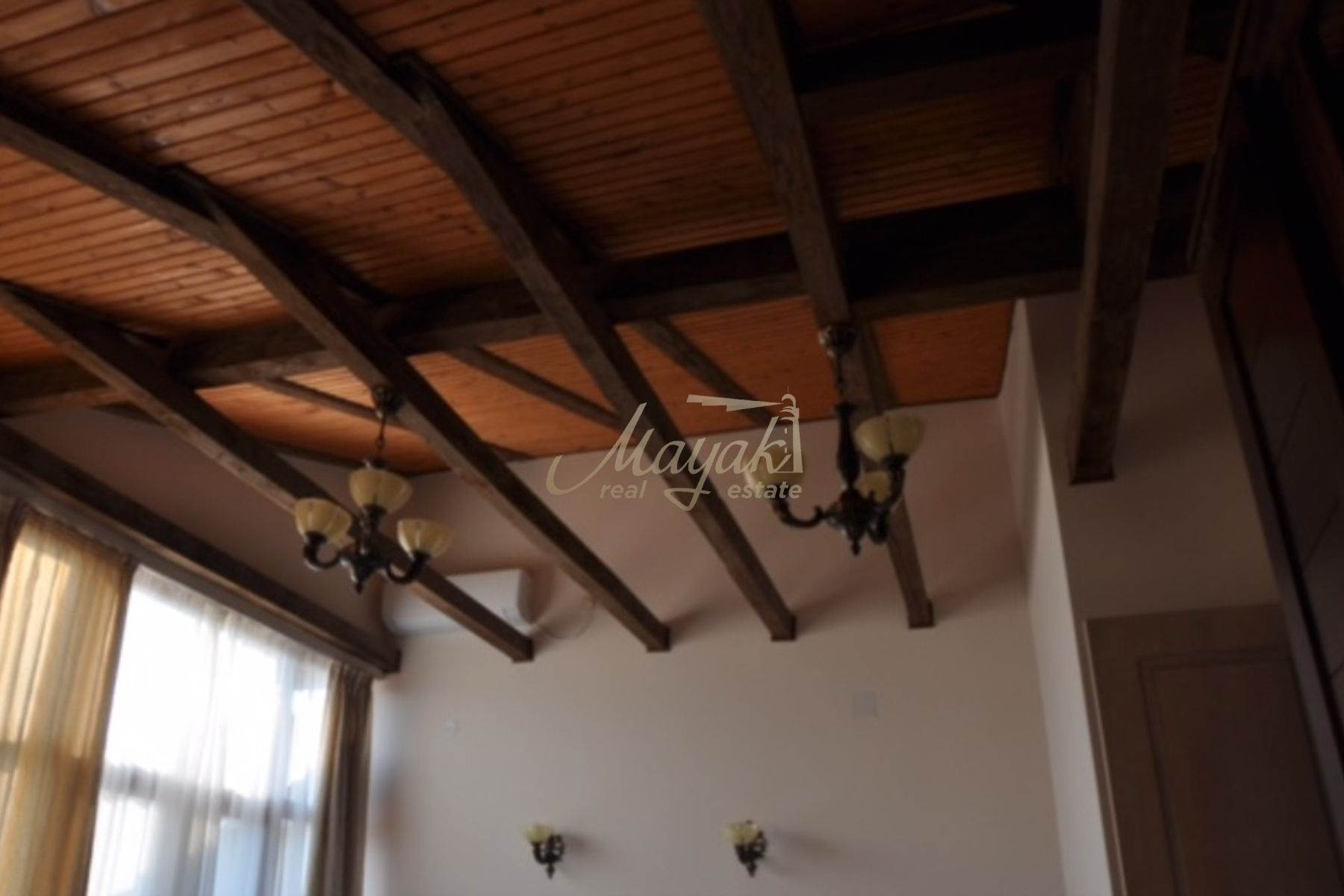Four-Bedroom Three-Level Townhouse in Bigovo