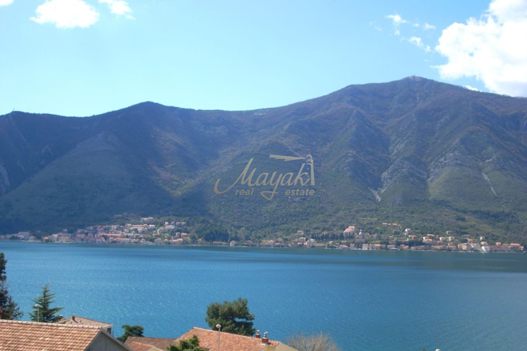Four-Bedroom Duplex Apartment in Bay of Kotor