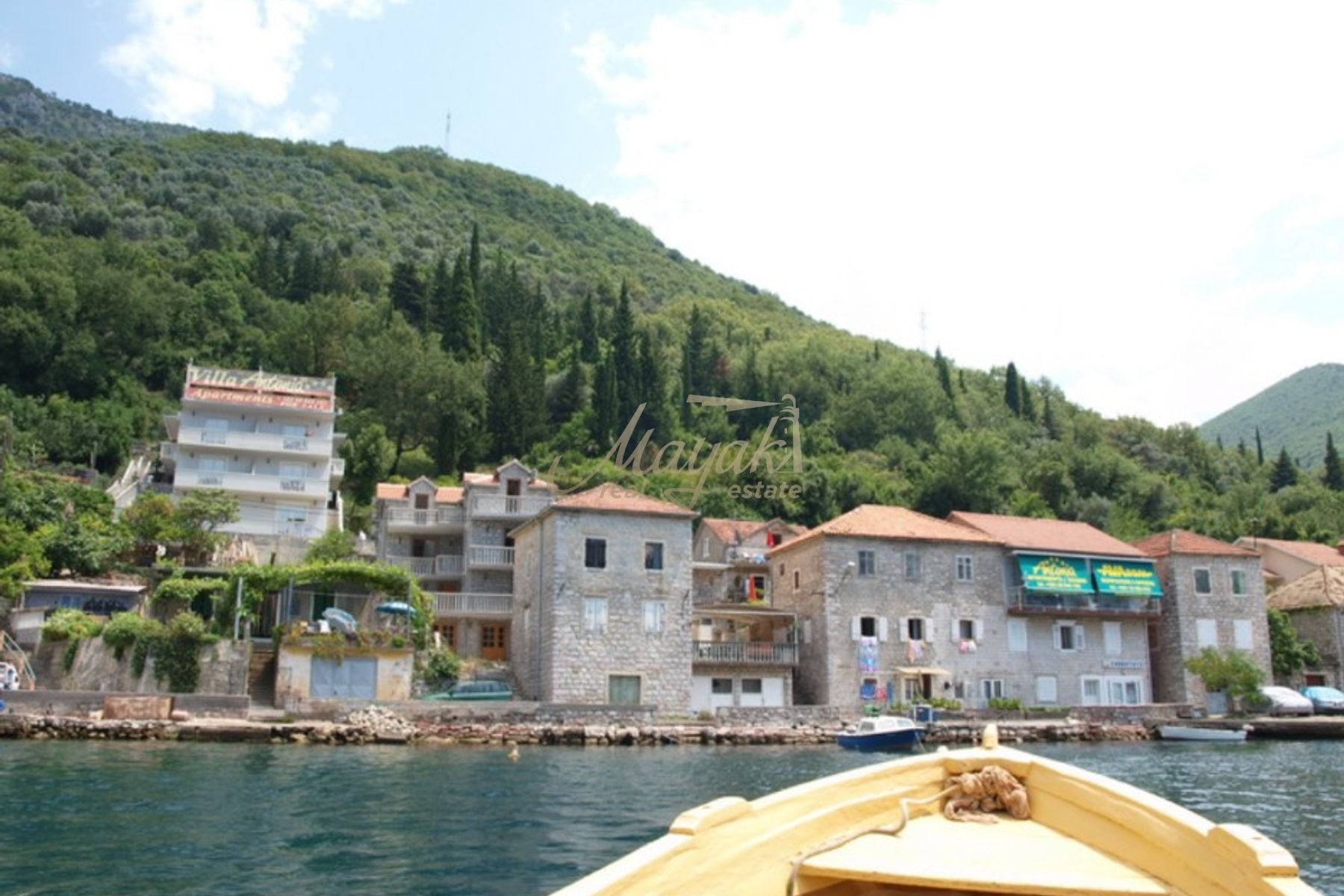 Four-Bedroom Villa in the Kotor Bay