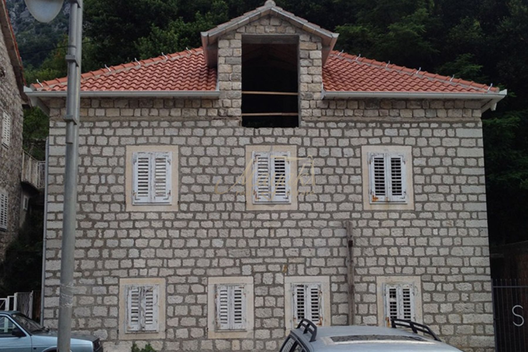 Five-Bedroom House on the Kotor Bay Waterfront