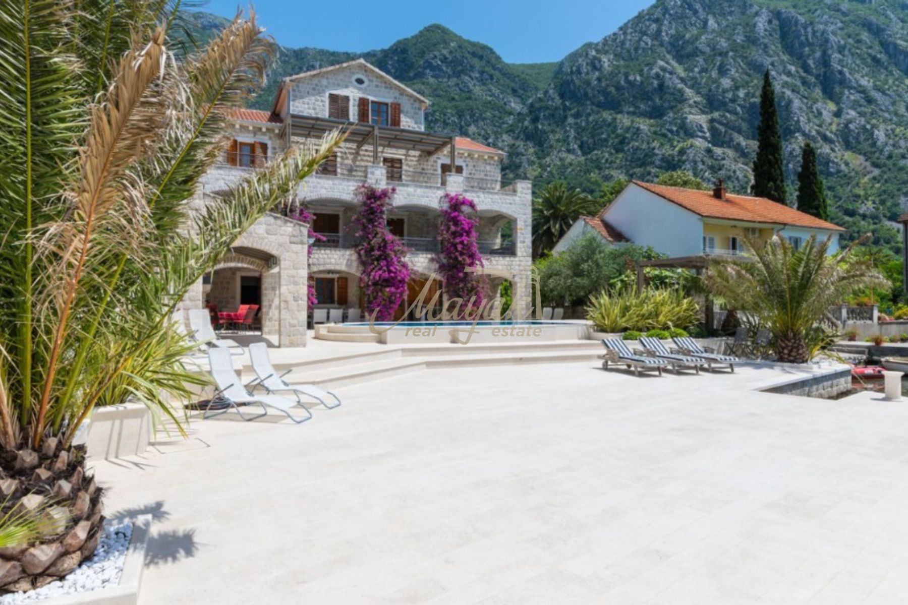 Four-Bedroom Waterfront Stone Villa in Risan