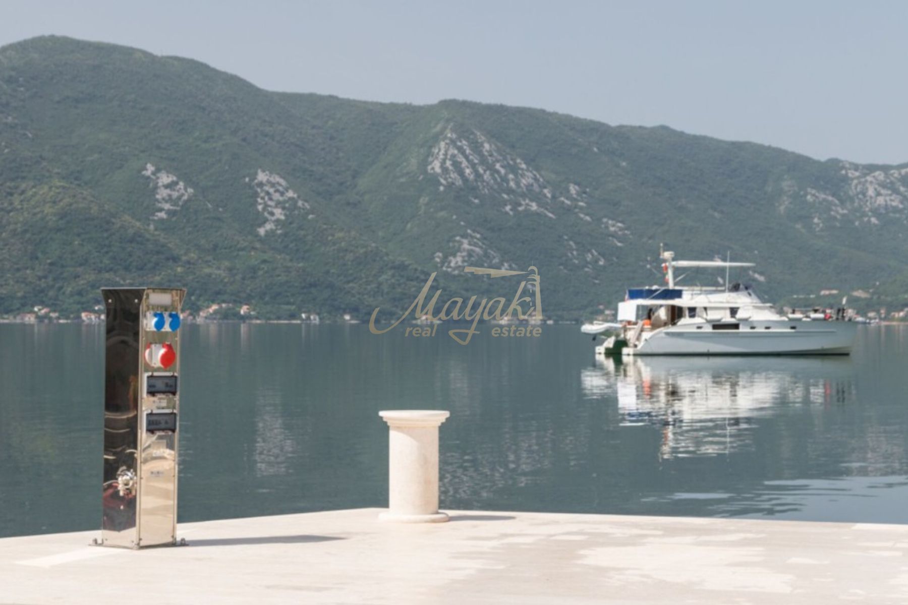 Four-Bedroom Waterfront Stone Villa in Risan